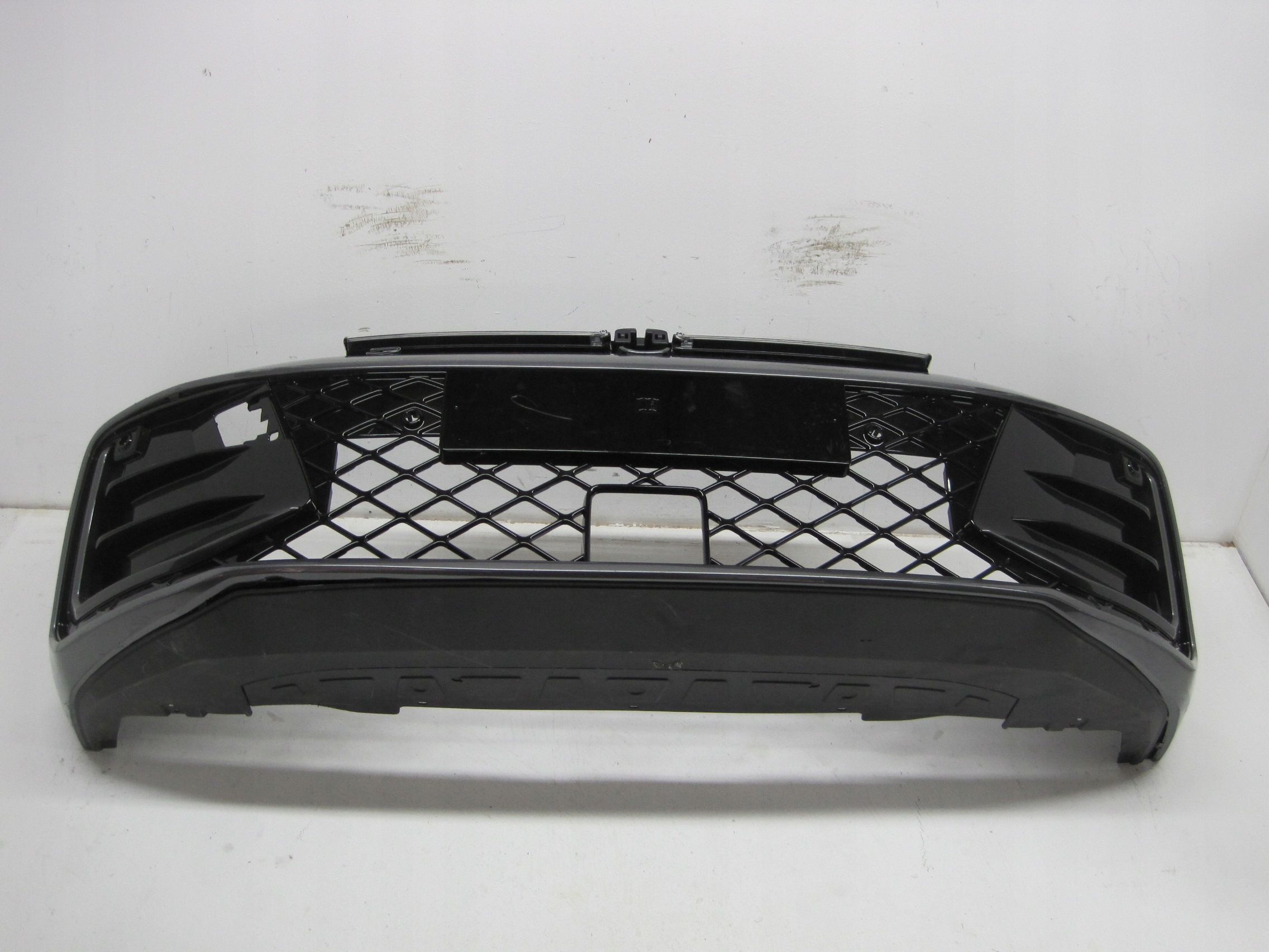 bumper VW PASSAT B9 3J0 R-LINE LED below 6 PDC below RADAR front front