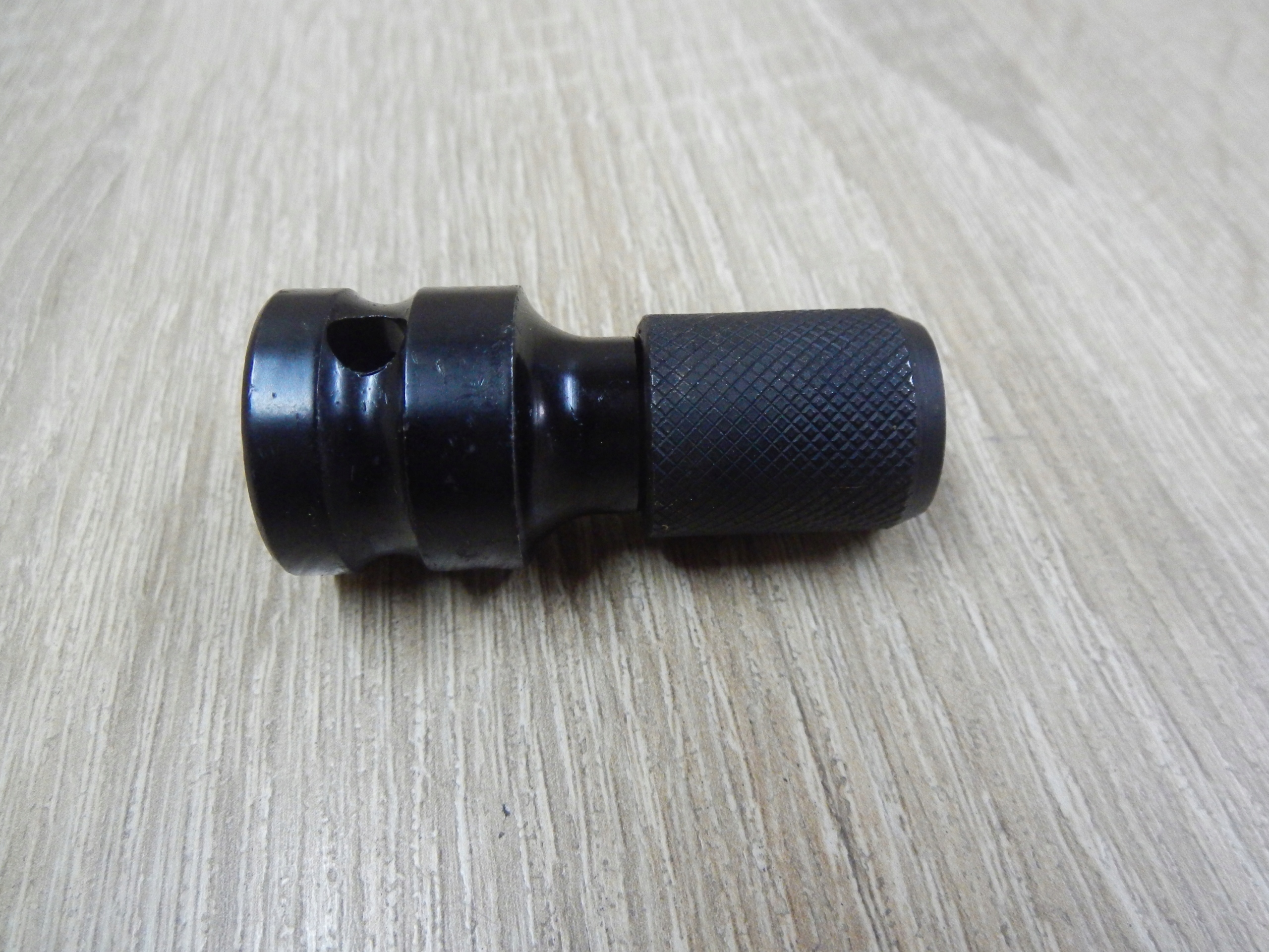 Adapter Przejściówka udarowa 1/2' na 1/4' HEX Kod producenta G15025
