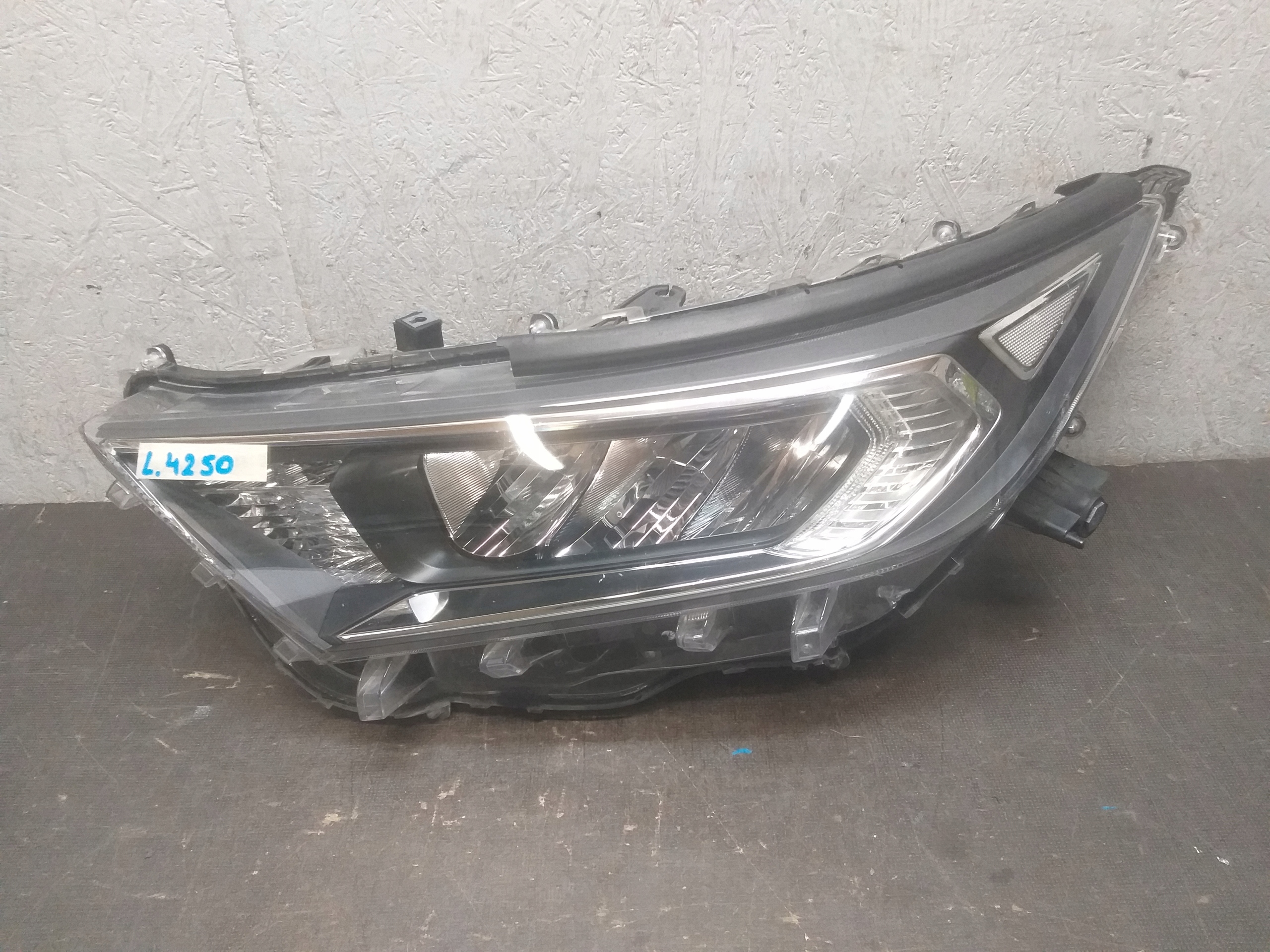 light front left TOYOTA RAV-4 RAV 4 FULL LED 19