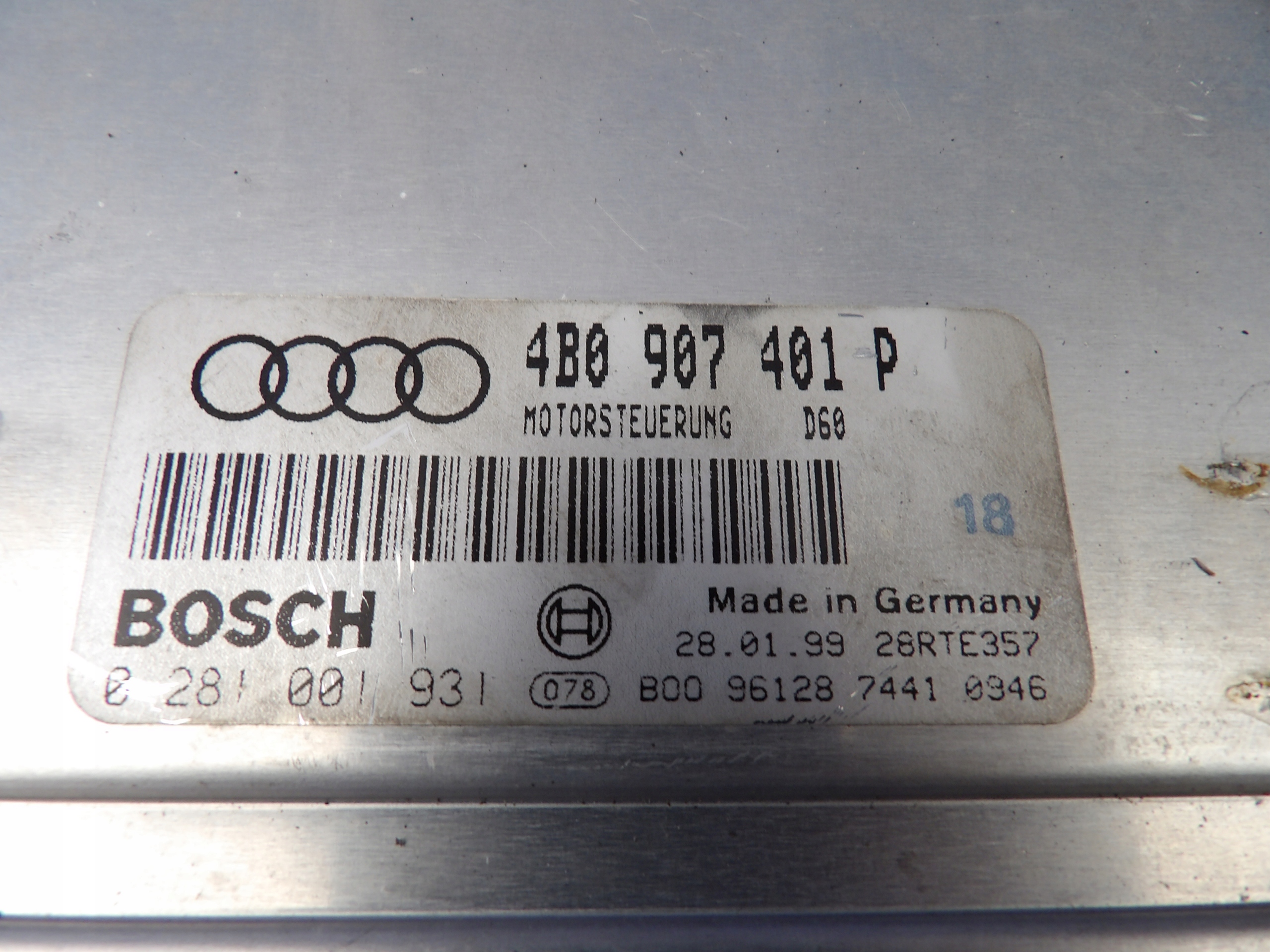 Audi A6 C5 2,5 TDI computer control unit 4B0907401P 0281001931