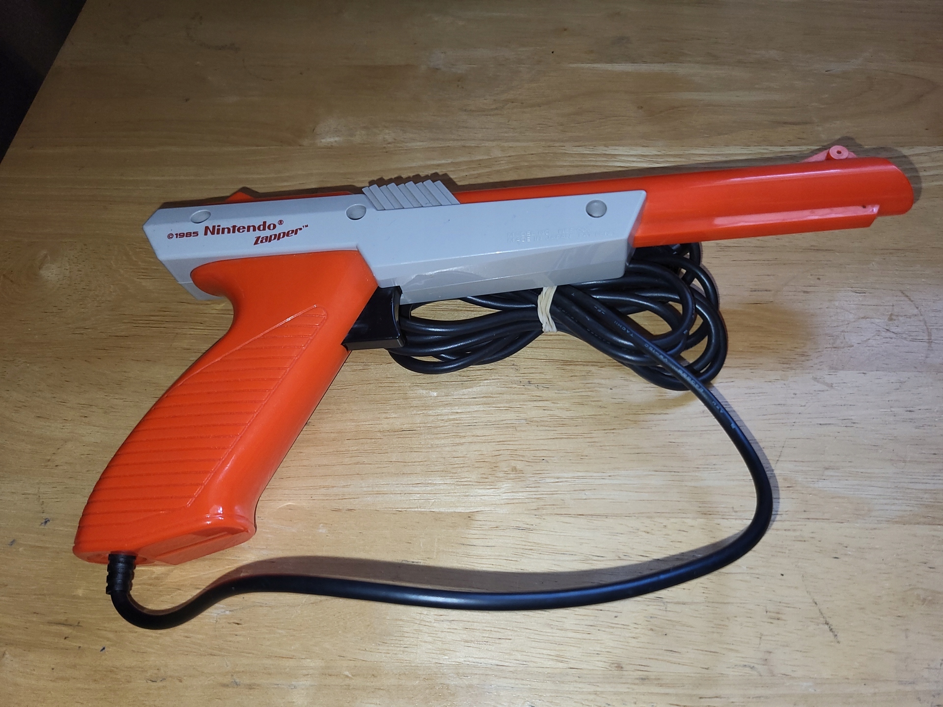 NES ZAPPER - NINNTENDO NES PISTOLET