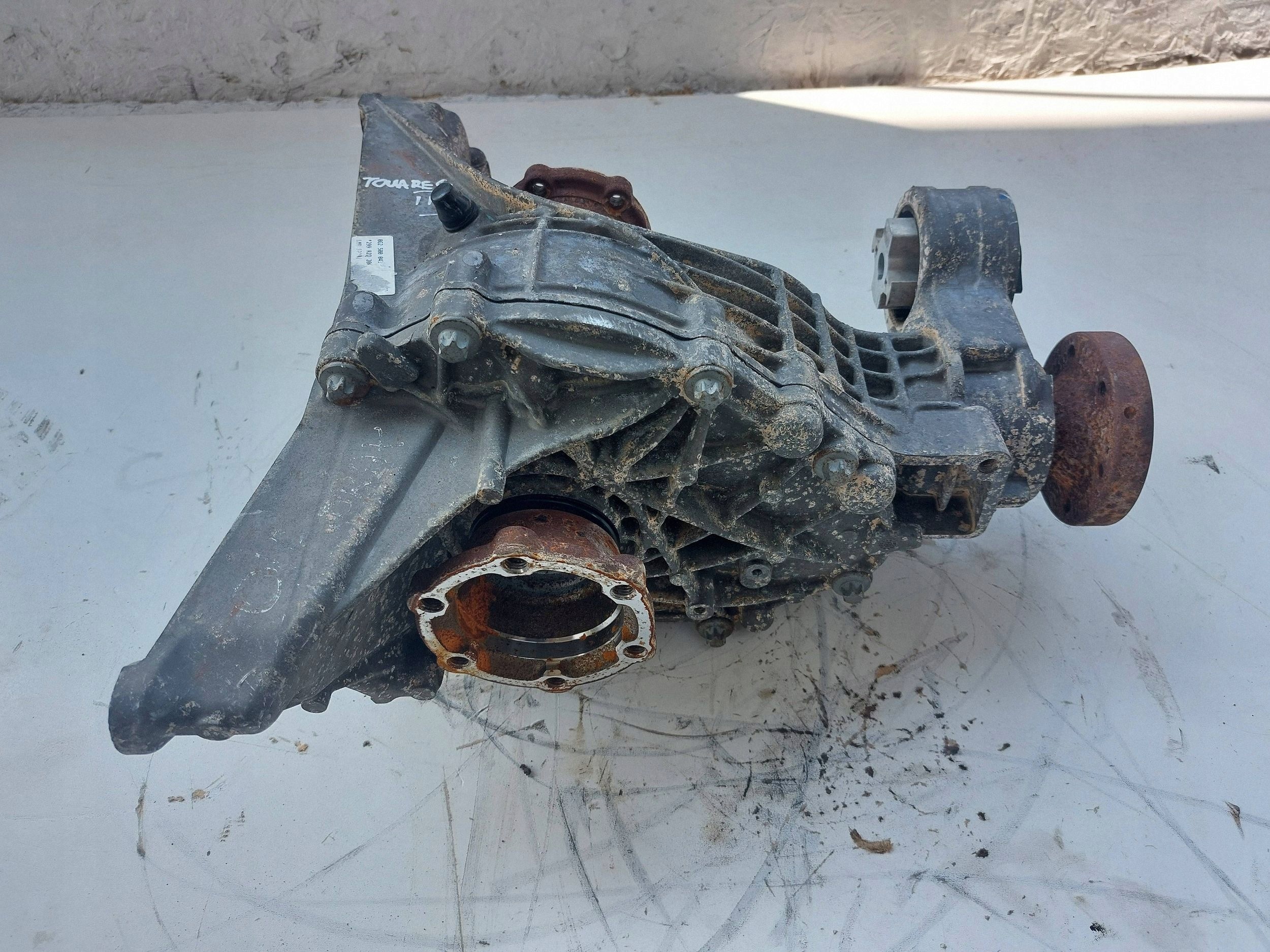 VOLKSWAGEN TOUAREG III diff differential rear 0G2500043