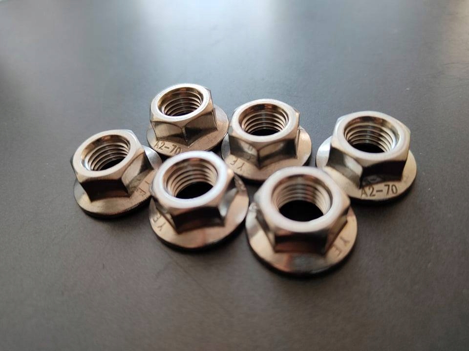 

Nakrętki zębatki M10x1.25 zębatka tył komplet Ktm