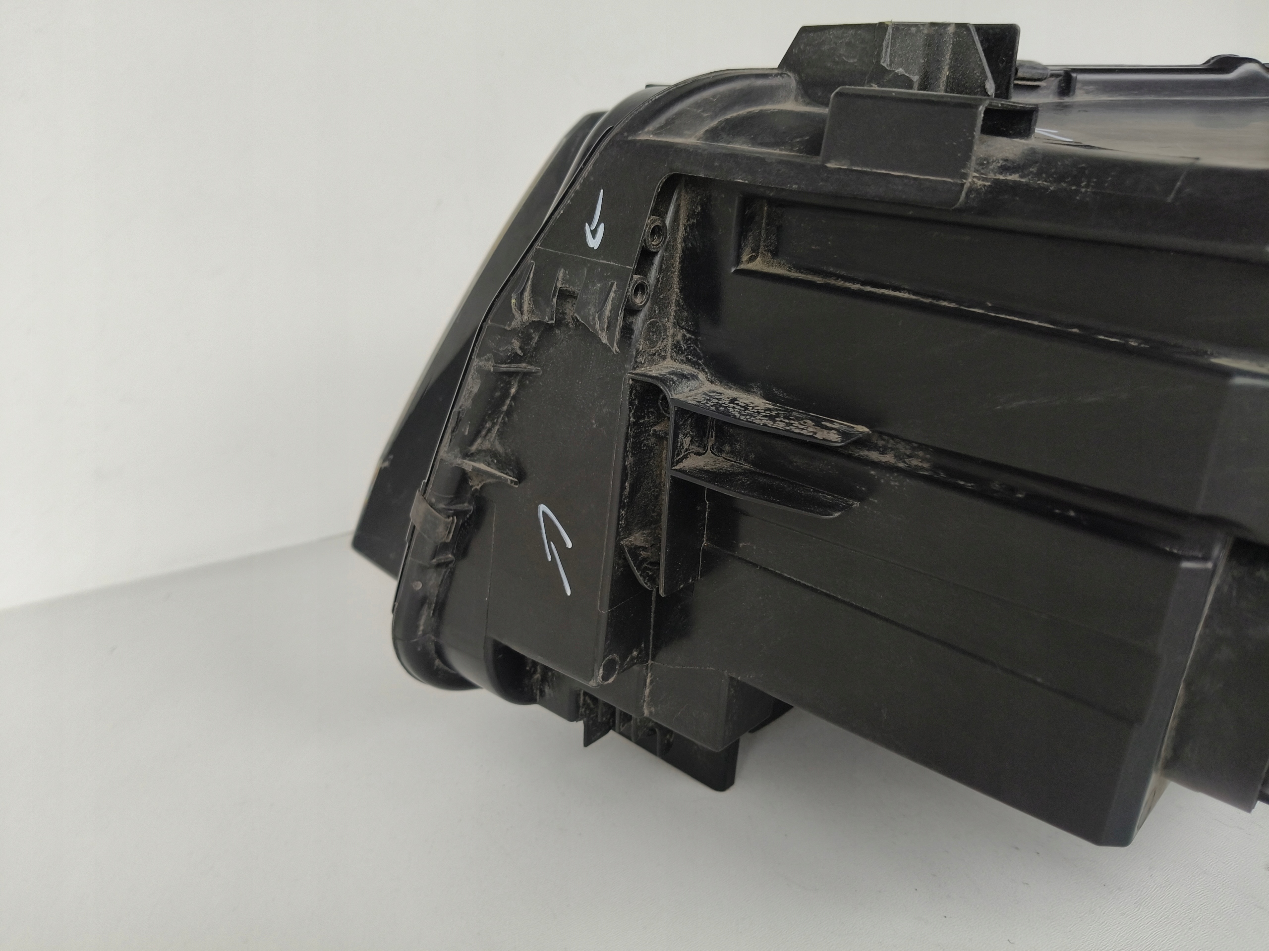 light right REFLEKTOR VW TIGUAN 5NA 16- FULL LED