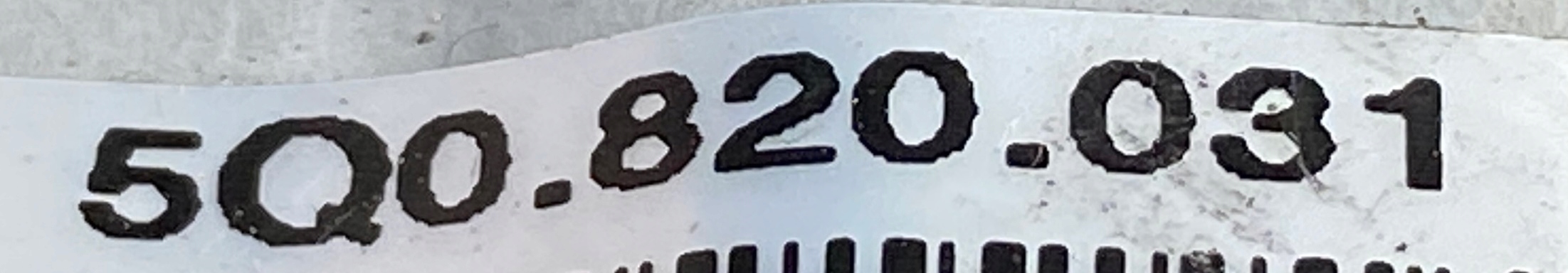 AUDI VW WYMIENNIK CIEPLA 5Q0820031
