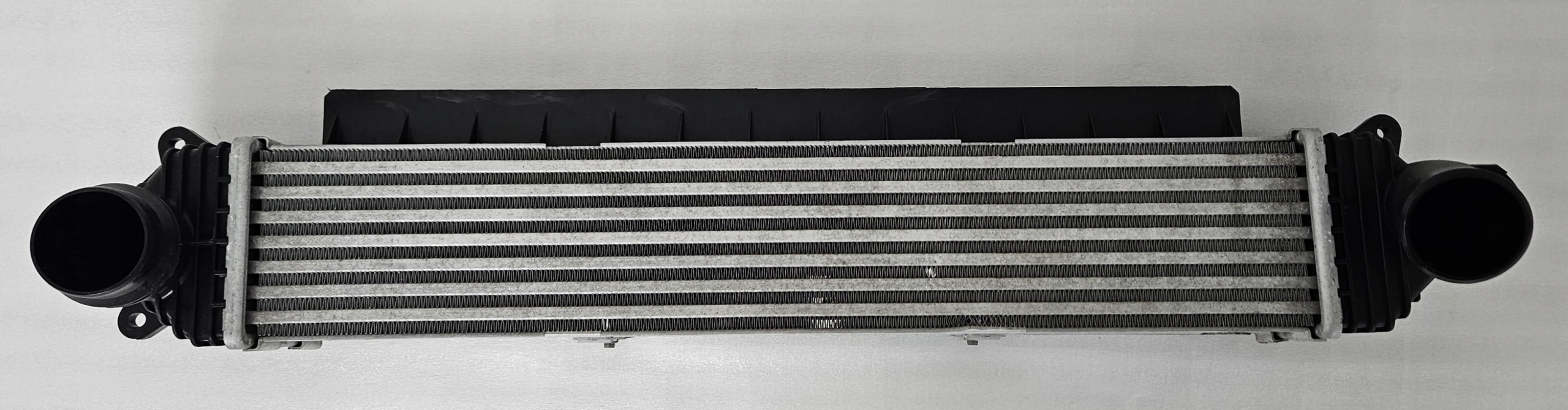 ІНТЕРКУЛЕР РАДІАТОР HYUNDAI KONA KIA CEED