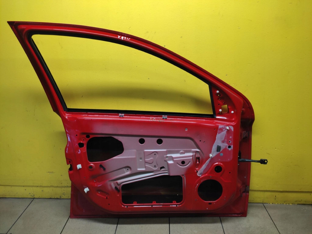 OPEL ASTRA H door left front Y63U