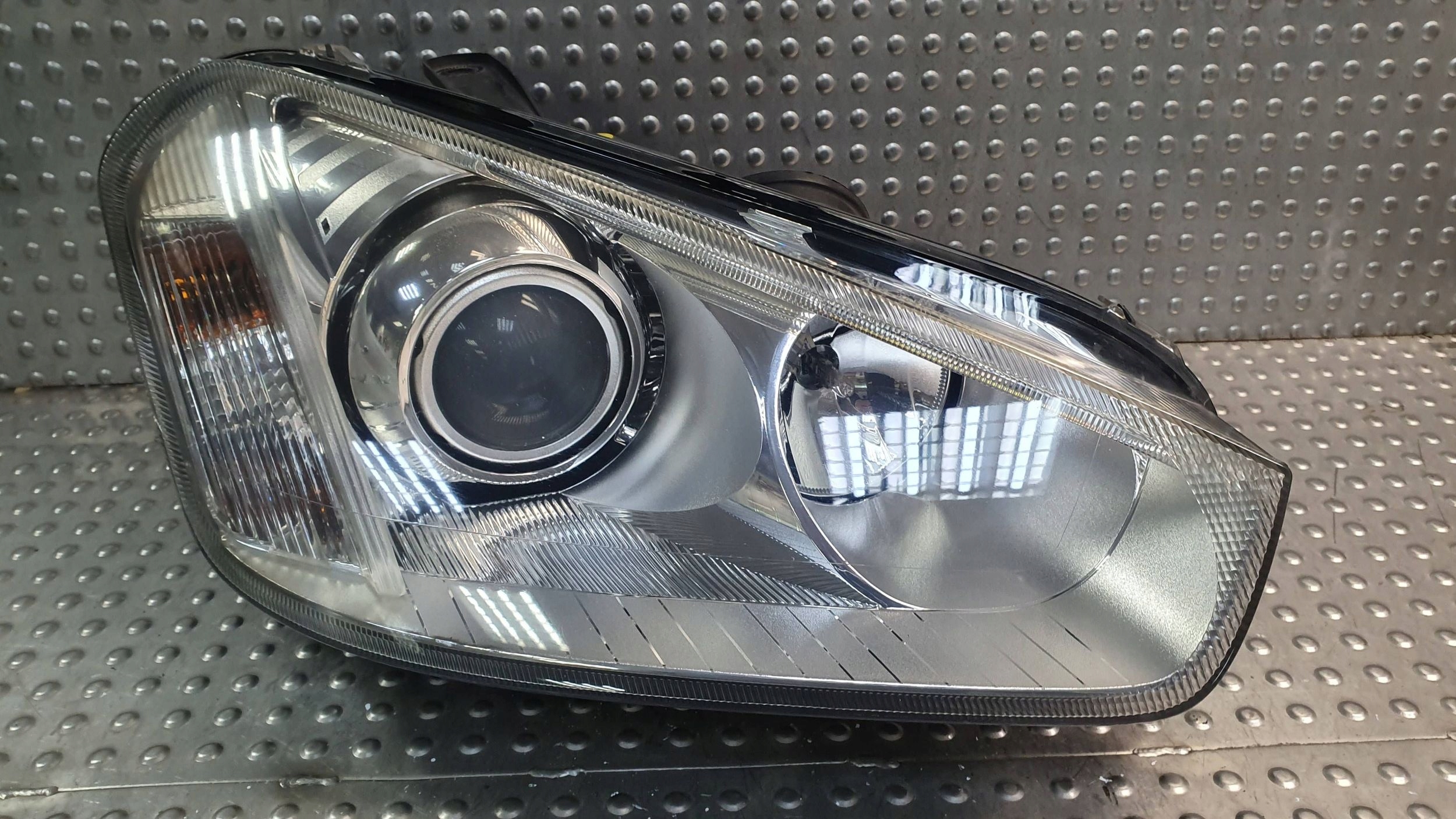 light XENON front right FORD C-MAX MK1 LIFT 06- 7M51-13D154-AD