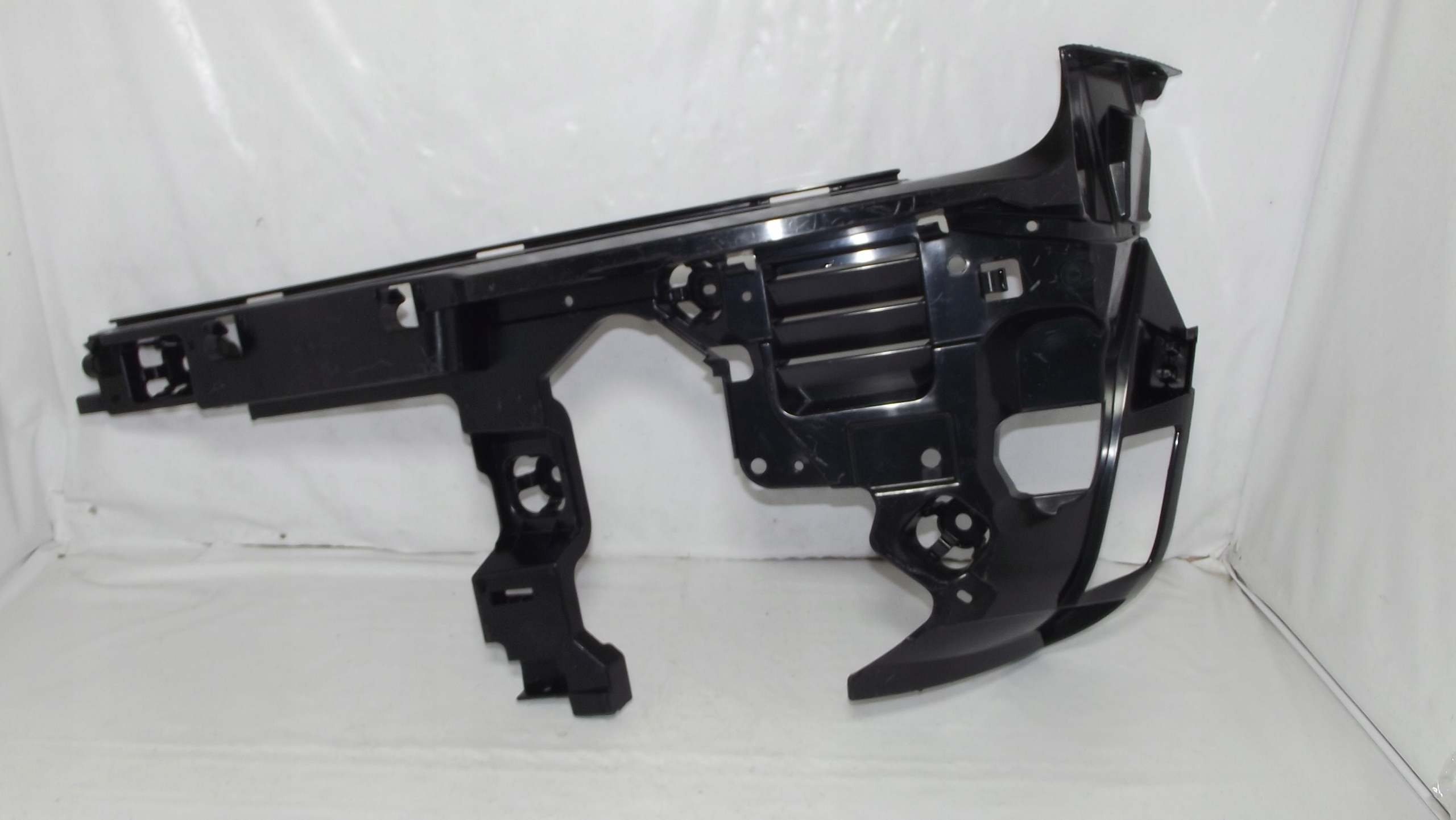 Mini F54 bumper bracket right rear part 7348902