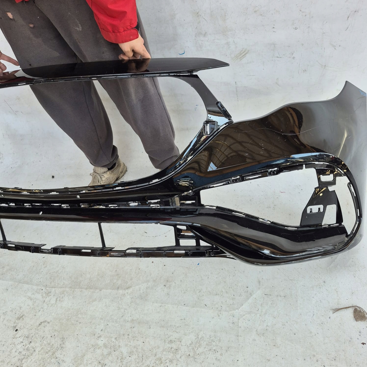 MERCEDES E-KLASA W214 AMG 23-> bumper front front PDC