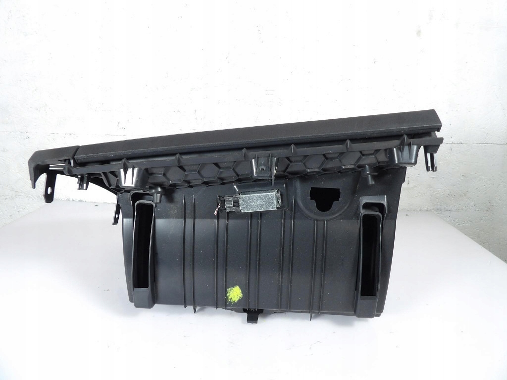 SKODA SCALA Handschuhfach des Beifahrers 12S655857097A