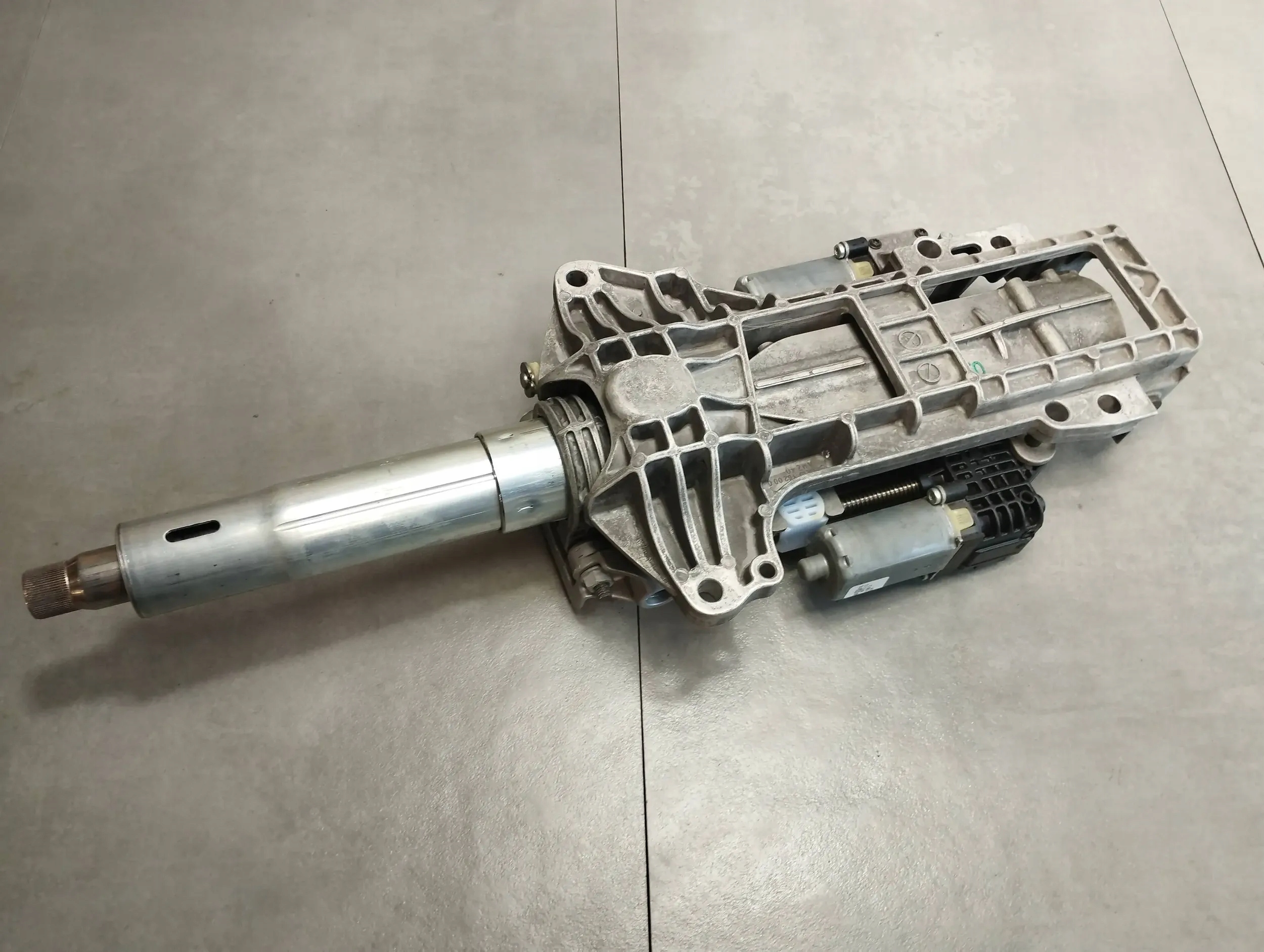 Mercedes-Benz GLC X253 steering wheel rod A2134620005