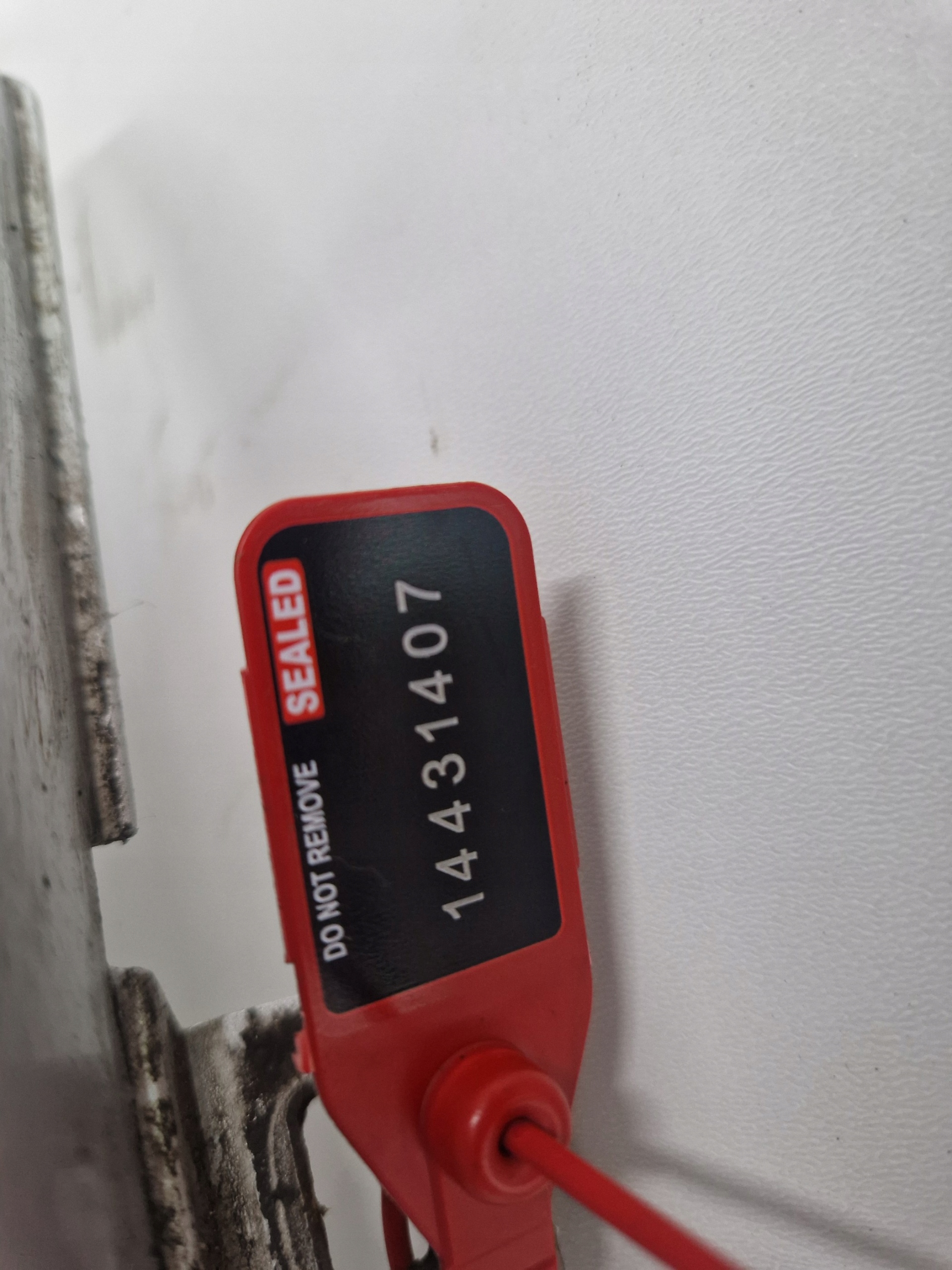 moulding left BMW X3 E83 M PAKIET TITANSILBER 354/7