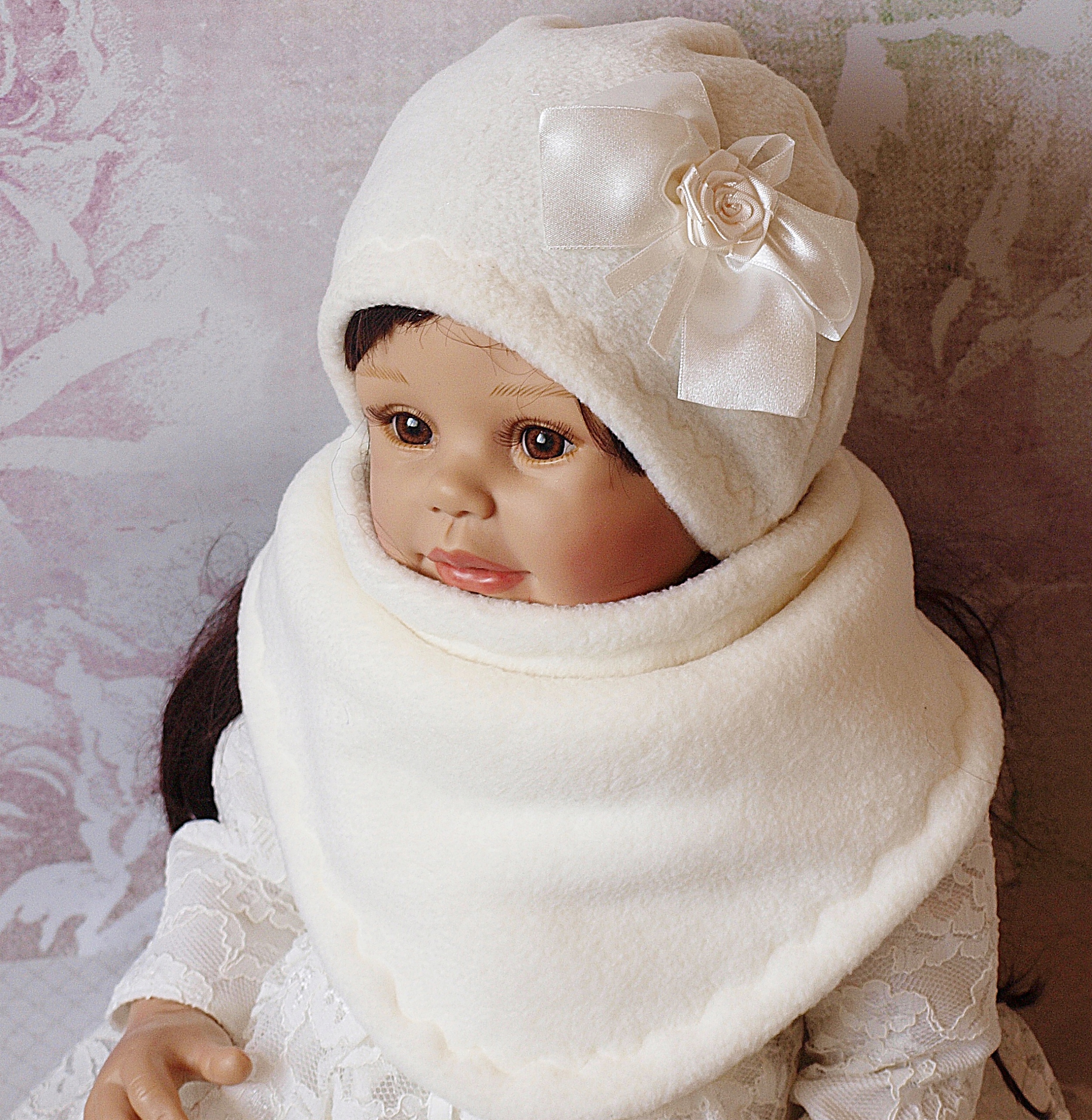 CIEPŁY ZESTAW Z POLARU CZAPECZKA I CHUSTA ECRU 68