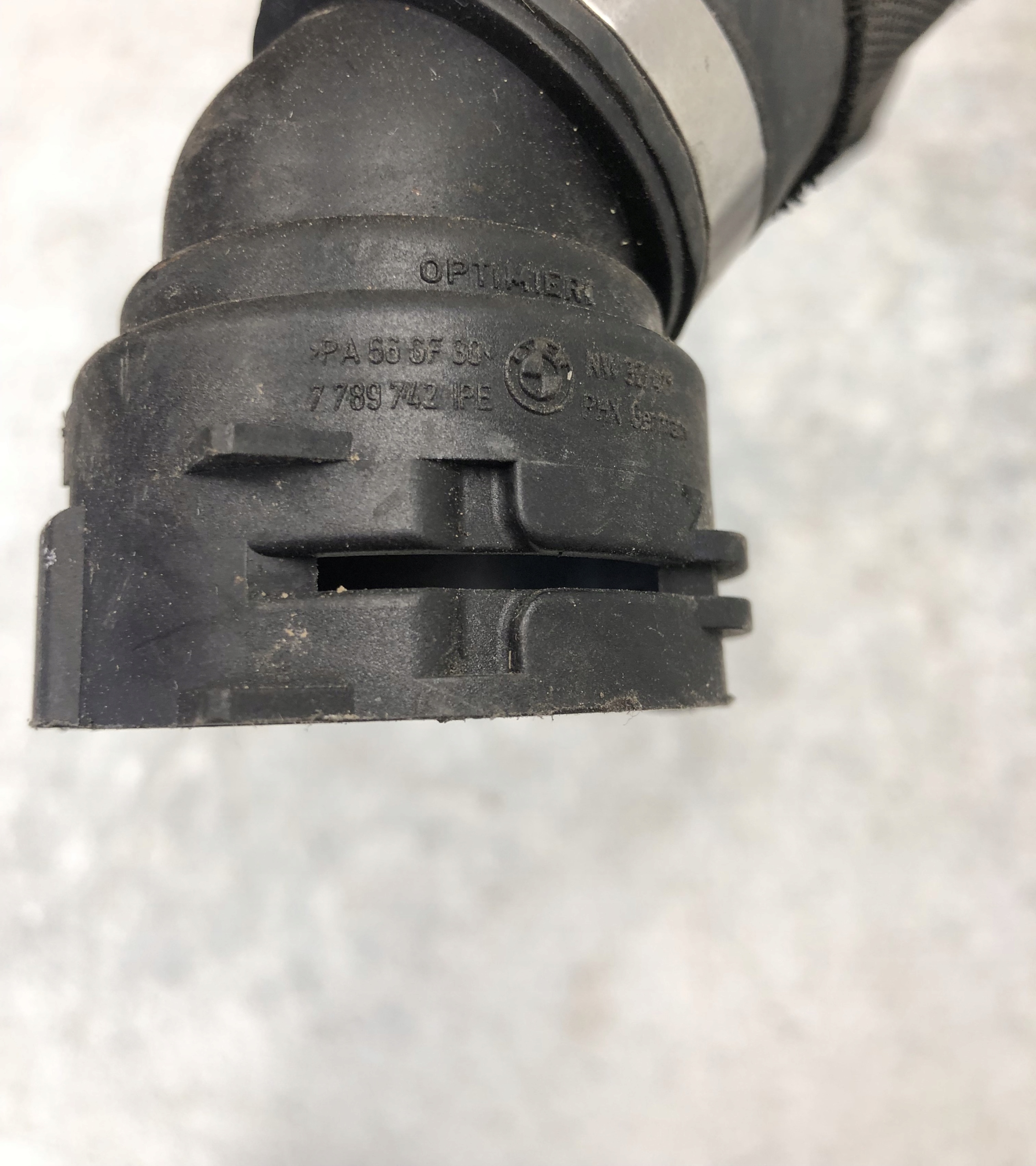 trouba hadice vody BMW E61 LIFT 7789742