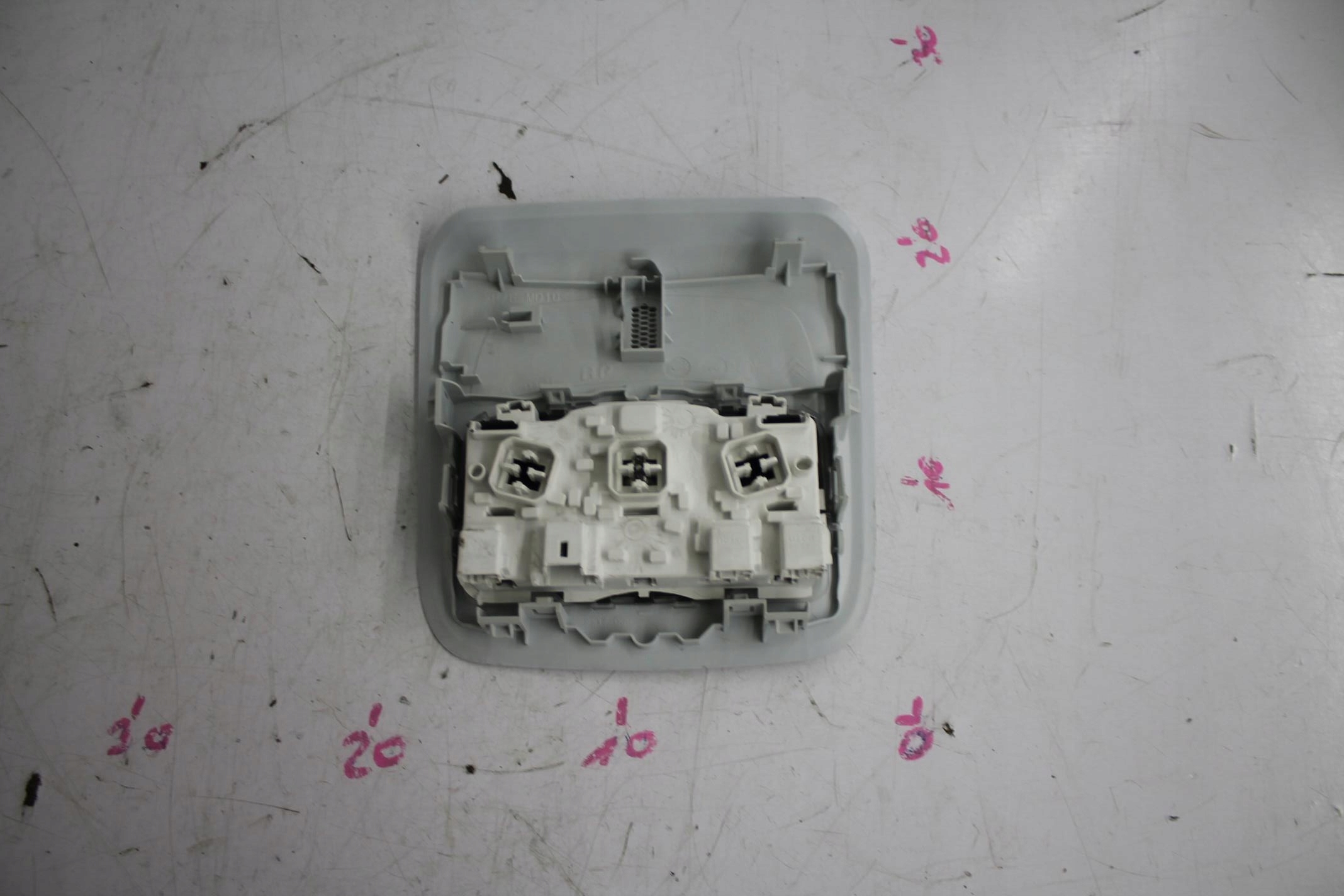FANALE CIELO INTERNO 96754056 PEUGEOT 208 E 12-19