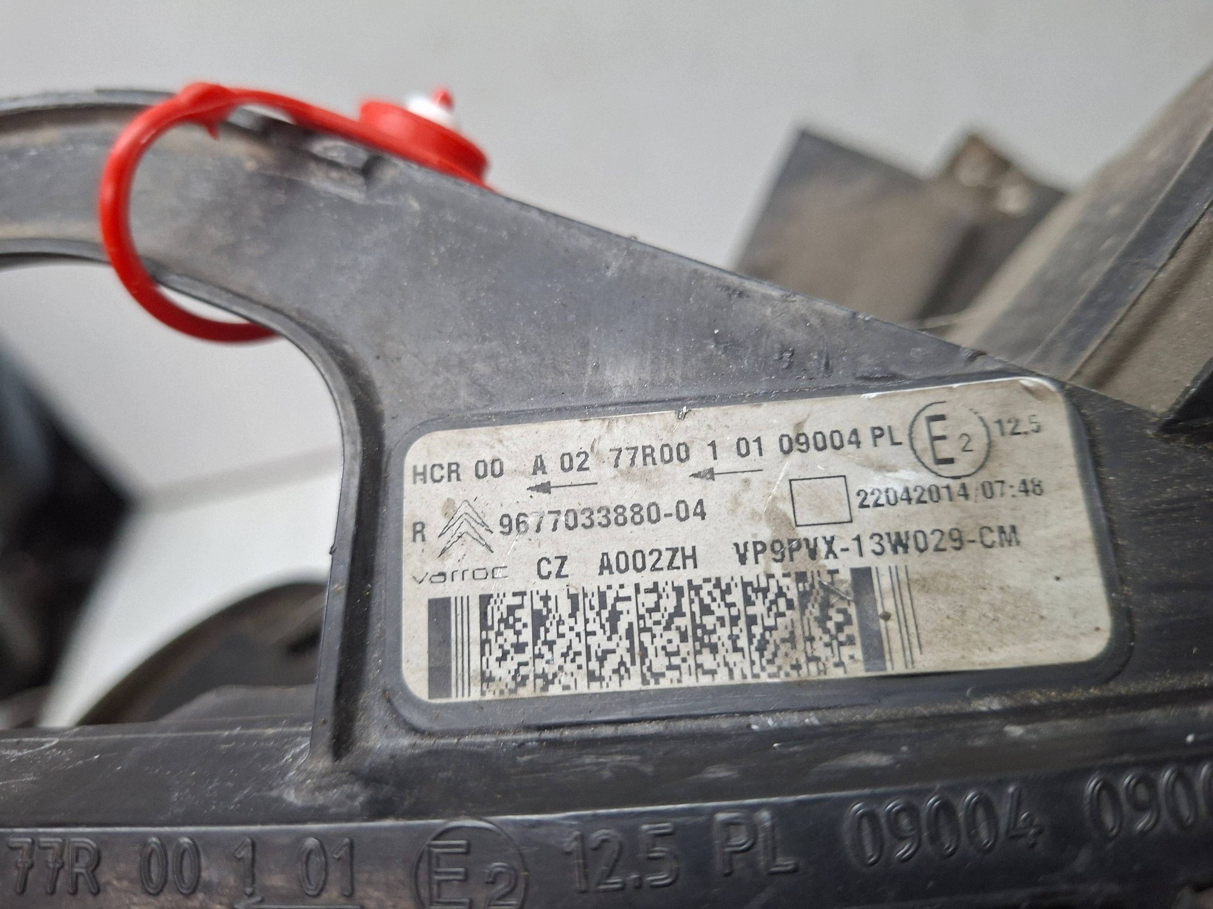light front right 9677033880 CITROEN C3 II DS3 2009