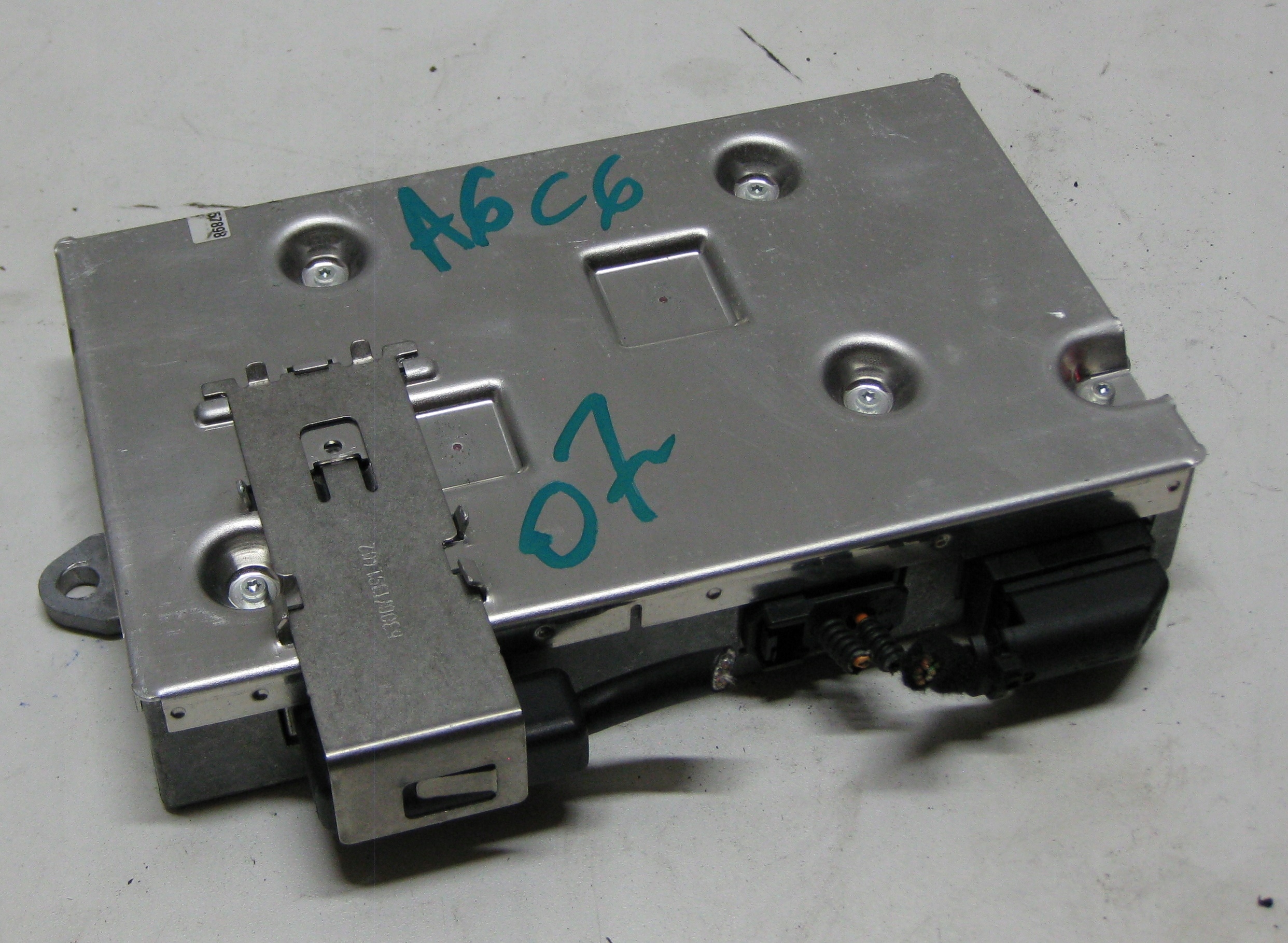 AUDI A6 C6 2.7 TDI 07R module control unit RADIA navigation devices MMI 4E0035729