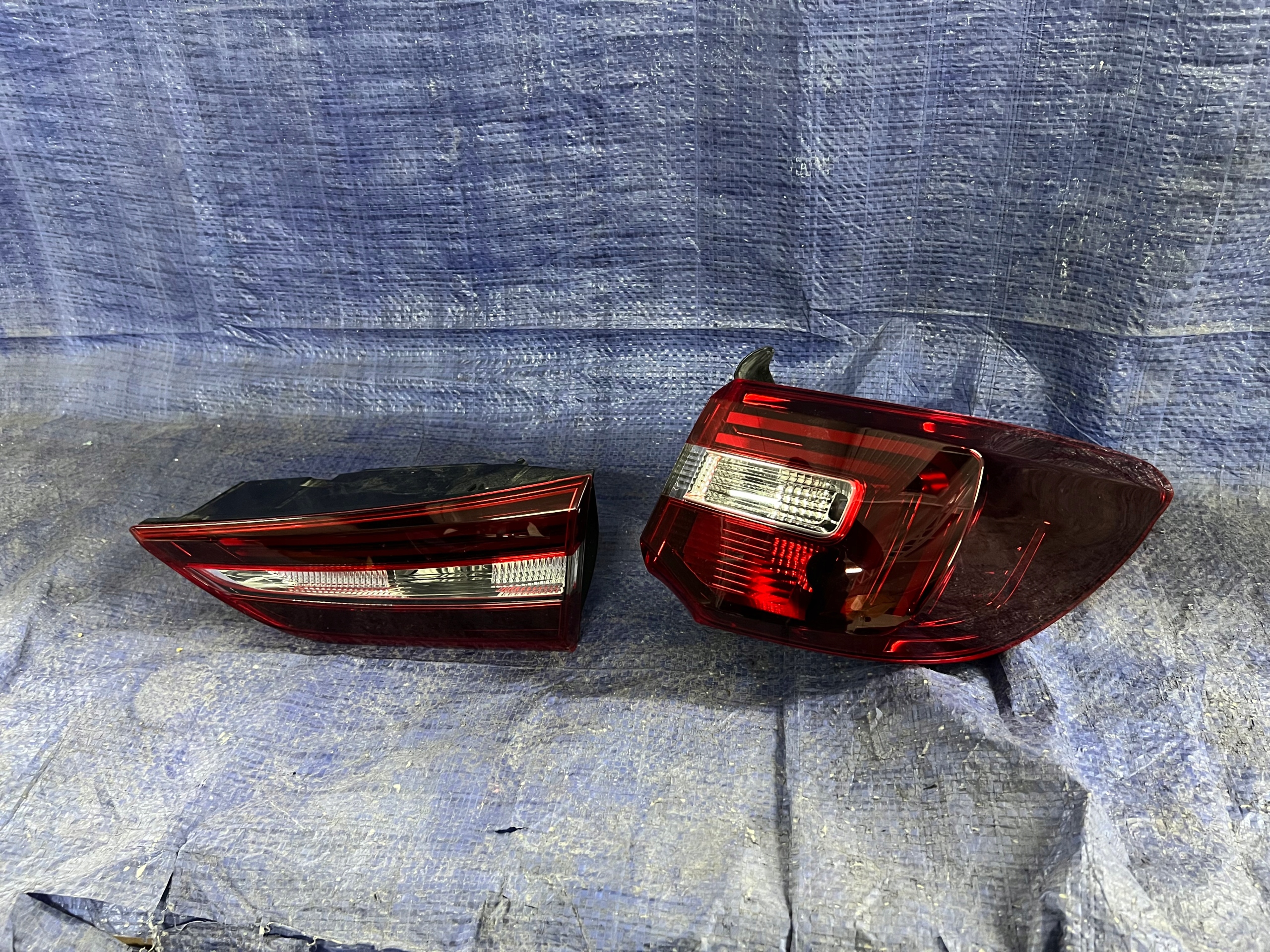 Opel Grandland Rückleuchte YP00098280 Rearlamp - Thumbnail 1