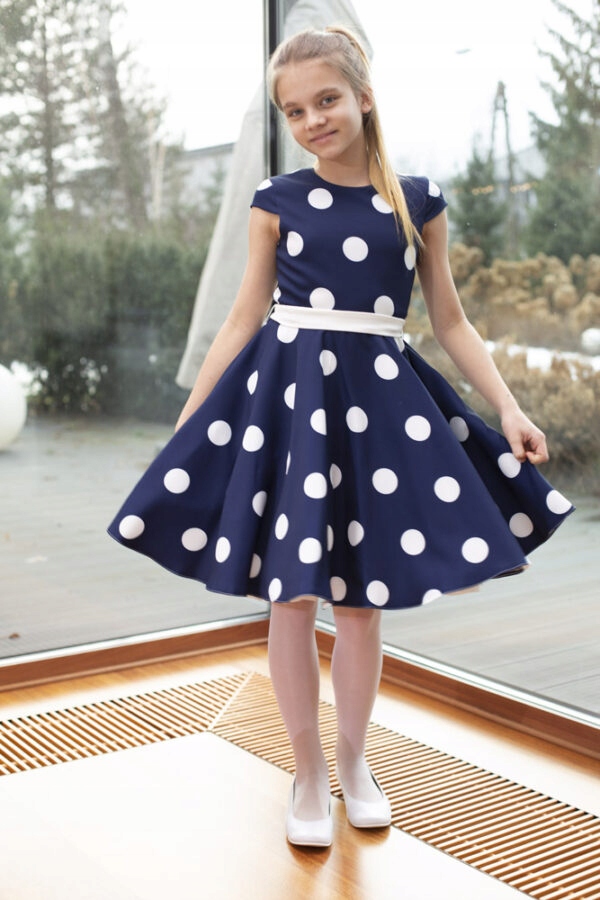 

Suknia Grochy Dziewczęca Wizytowa Komunijna r122