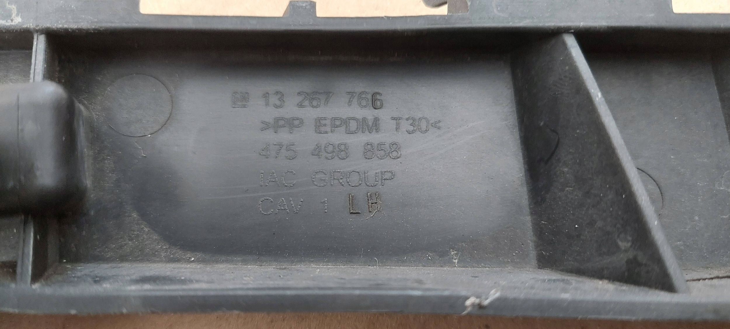 bumper bracket front left OPEL MERIVA B 13267766