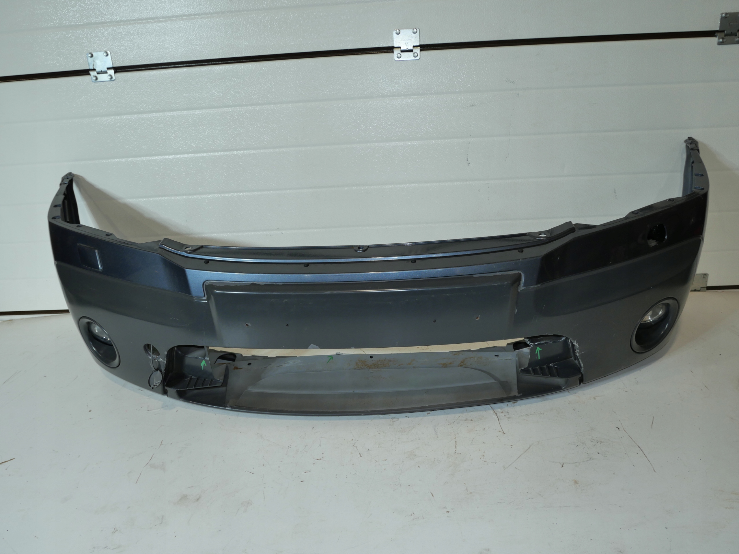 bumper front front SKODA OCTAVIA II SCOUT washers 1Z0807221H