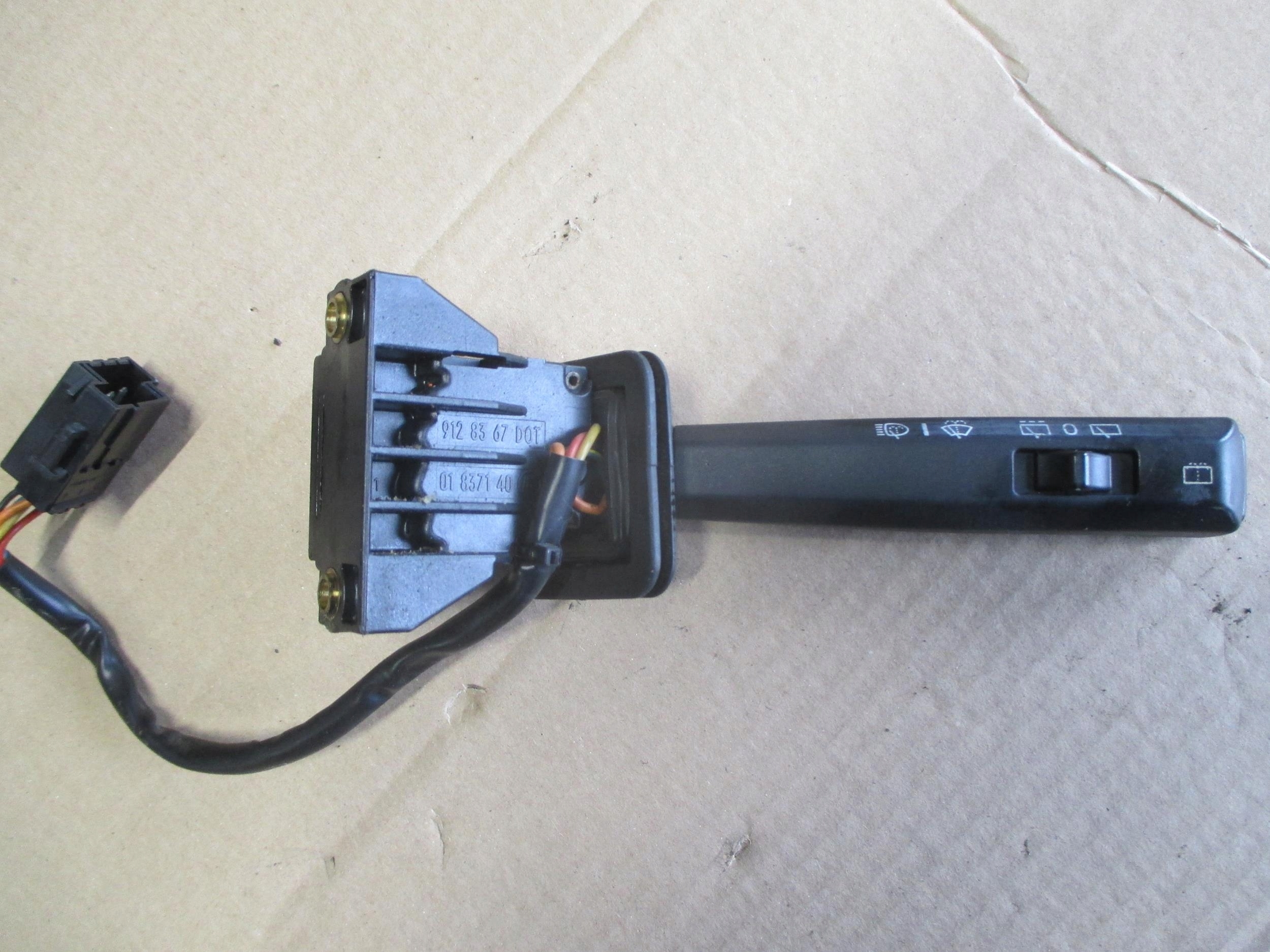 VOLVO 850 KOMBI 91-96 PRZEŁĄCZNIK WYCIERACZEK