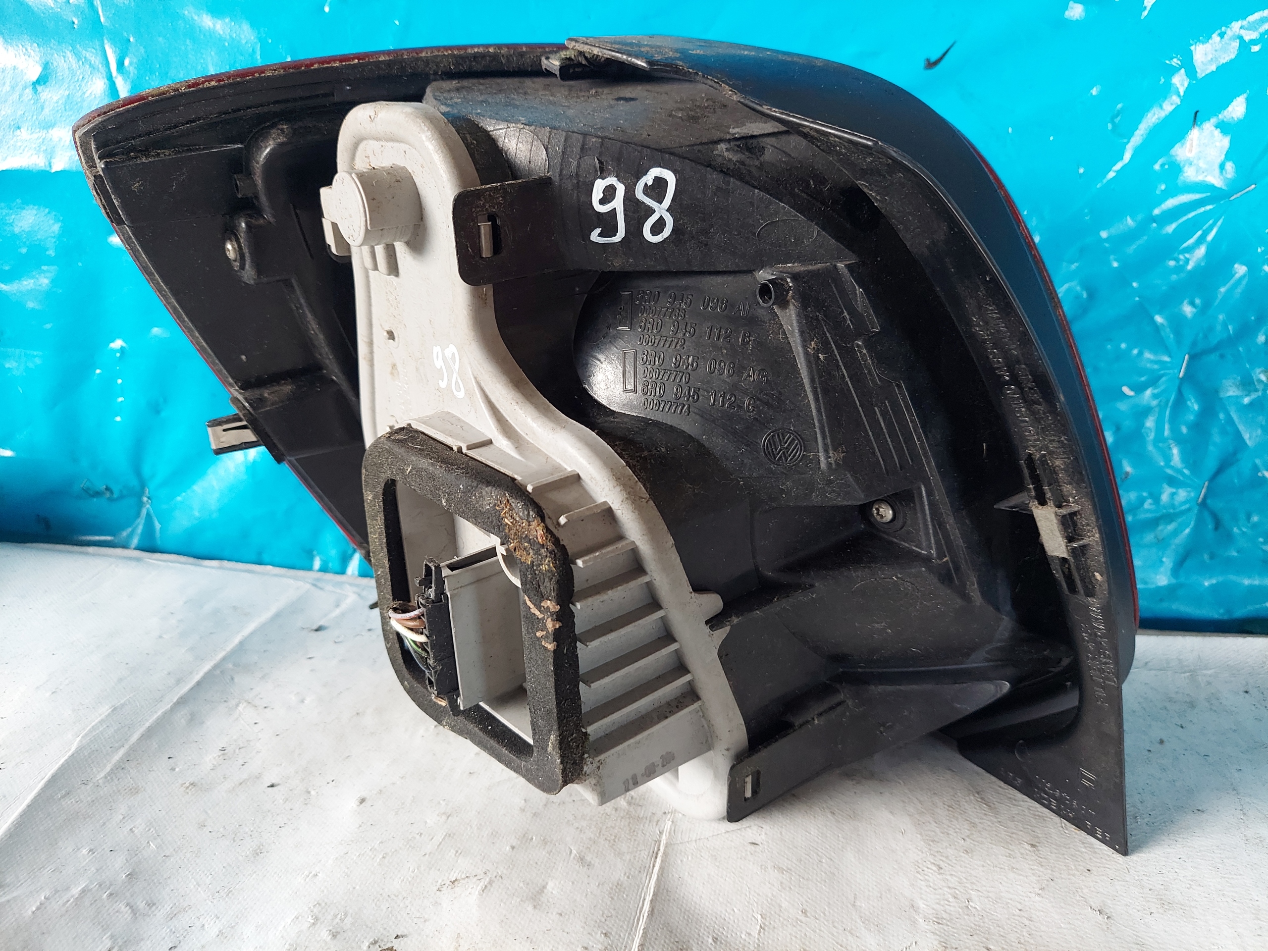 light VW POLO V 6R0945096 right rear part