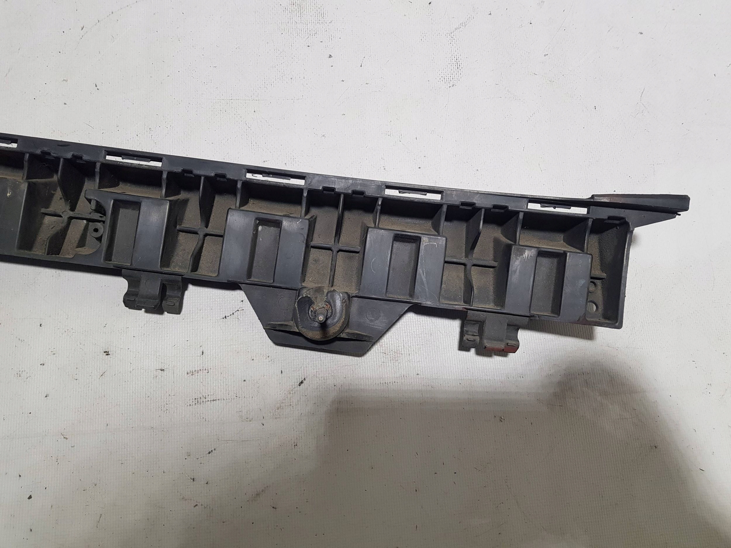 Support montage pare-chocs Arrière MERCEDES E W207 A2078850165