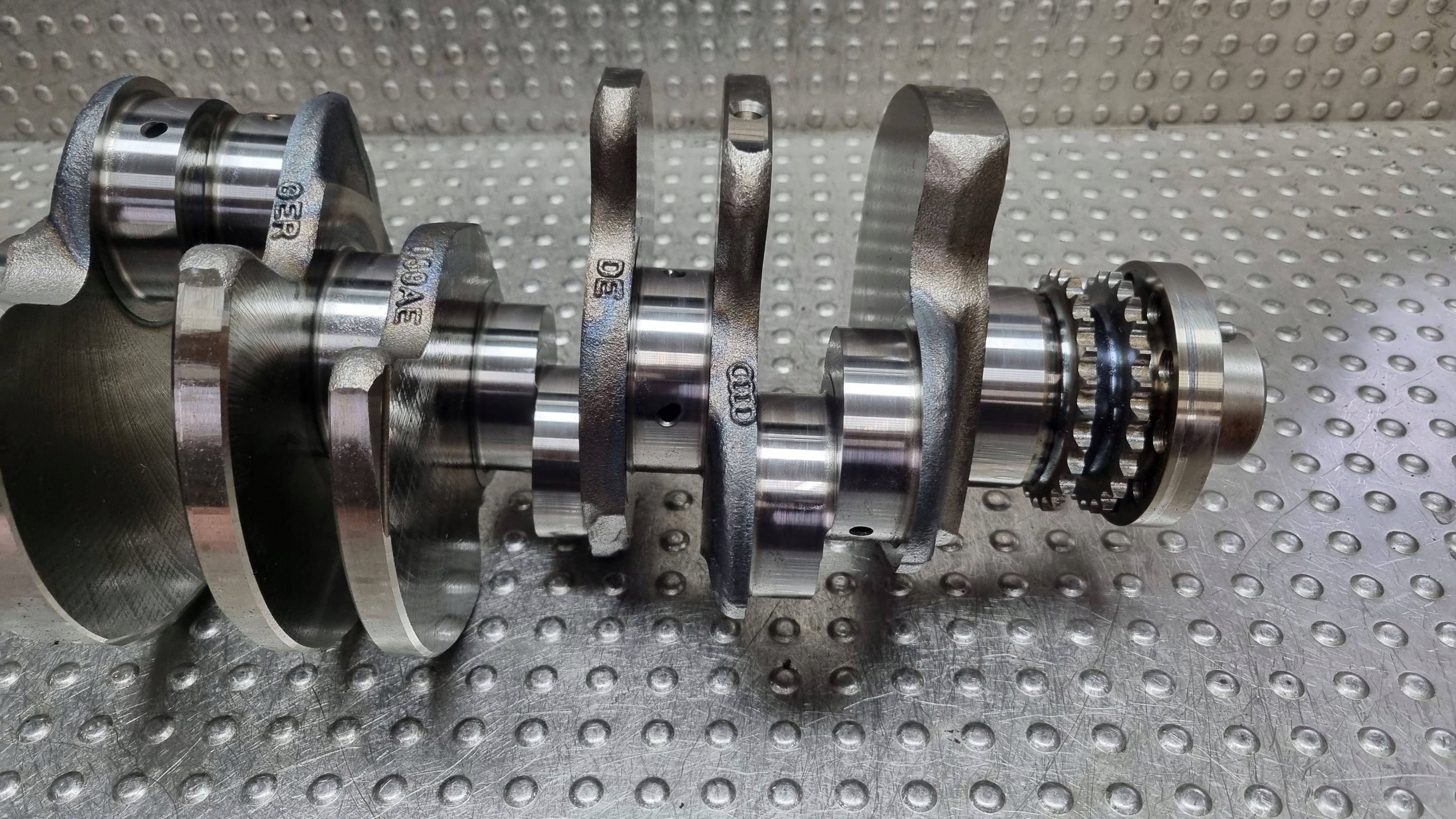 ALBERO MOTORE NOMINAL 059101AE 059AE AUDI A4 B7 A6 C6 3.0 TDI