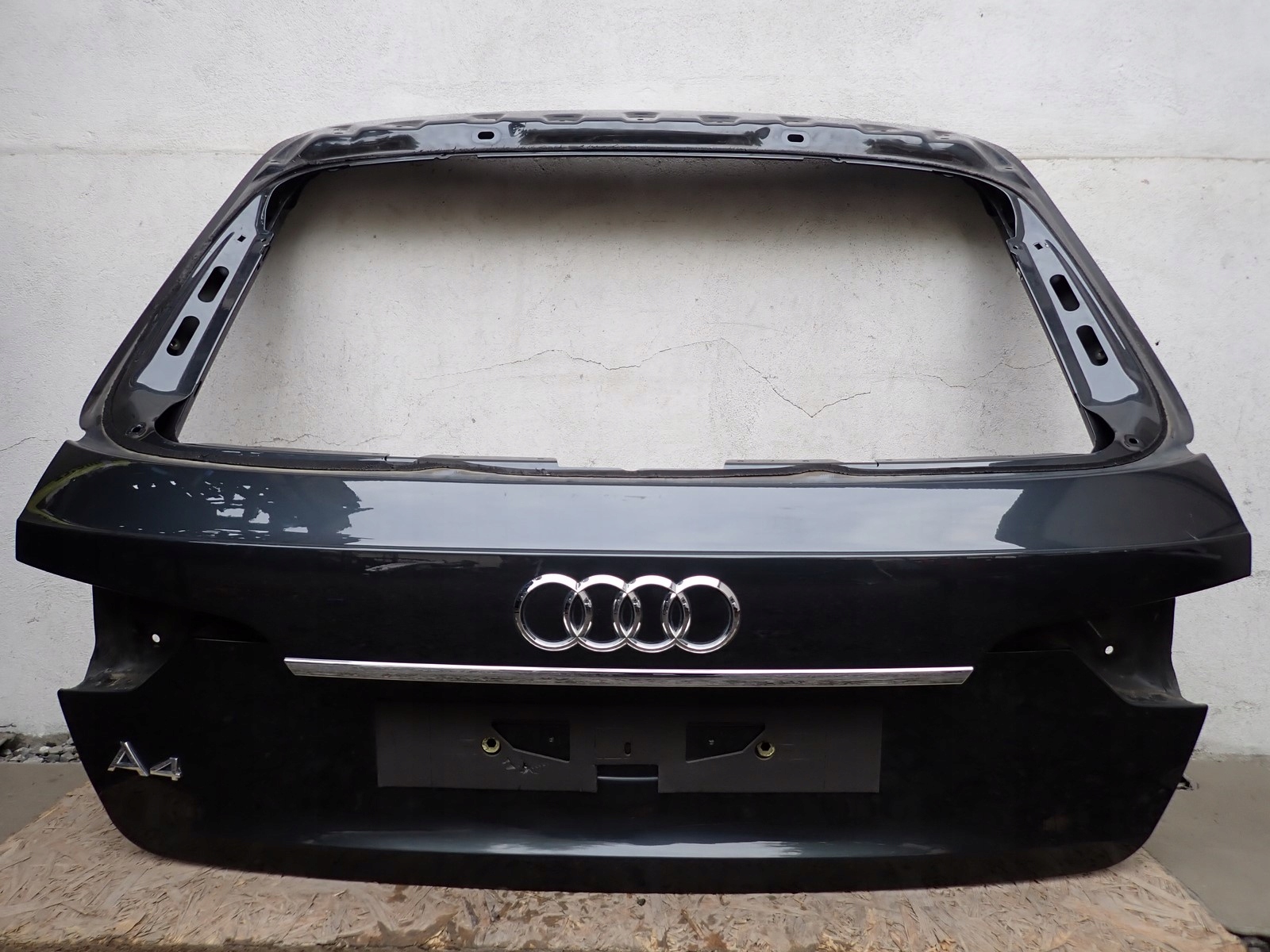 boot door cover boot AUDI A4 B9 8W KOMBI AVANT LIFT 2019