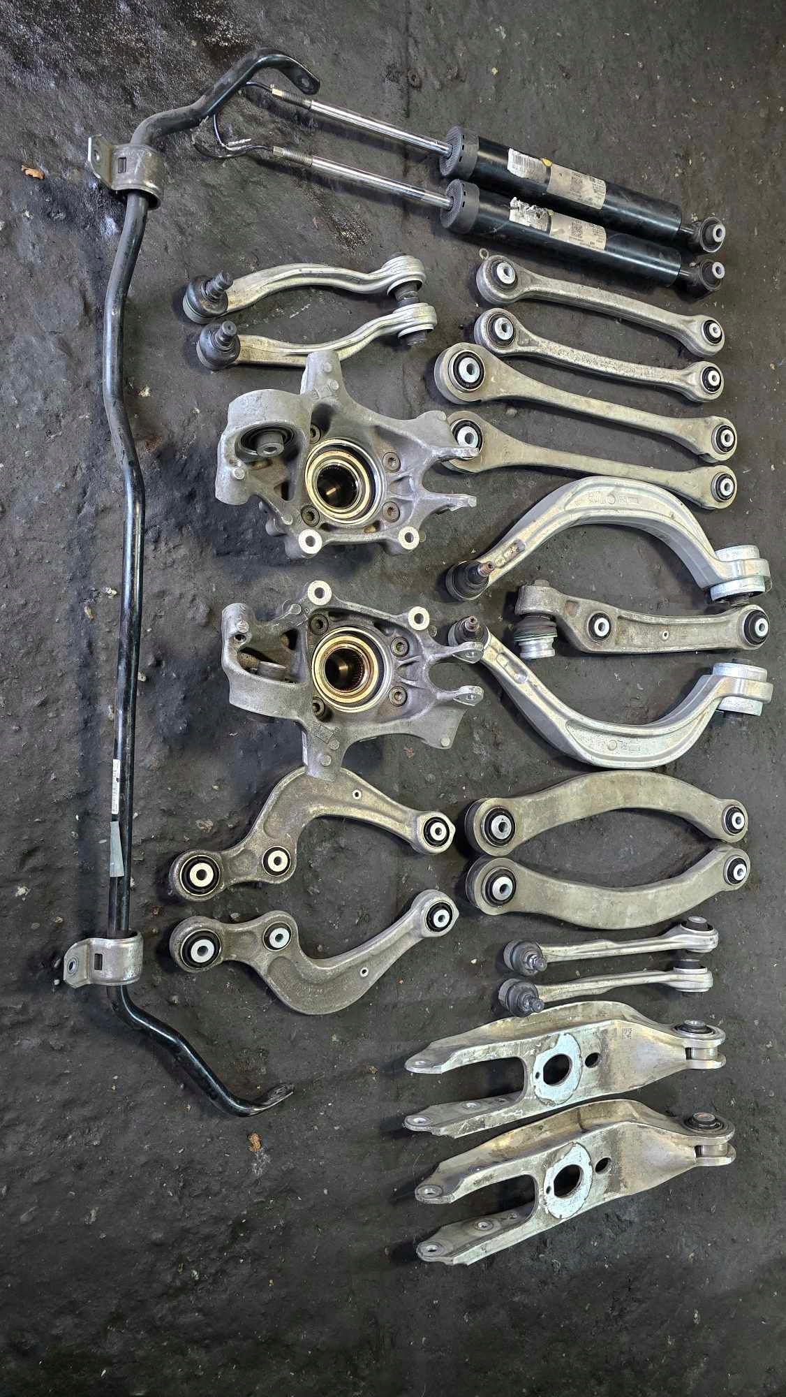 поворотный кулак зад Audi A6 C8 A7 Q5 4K0 431C