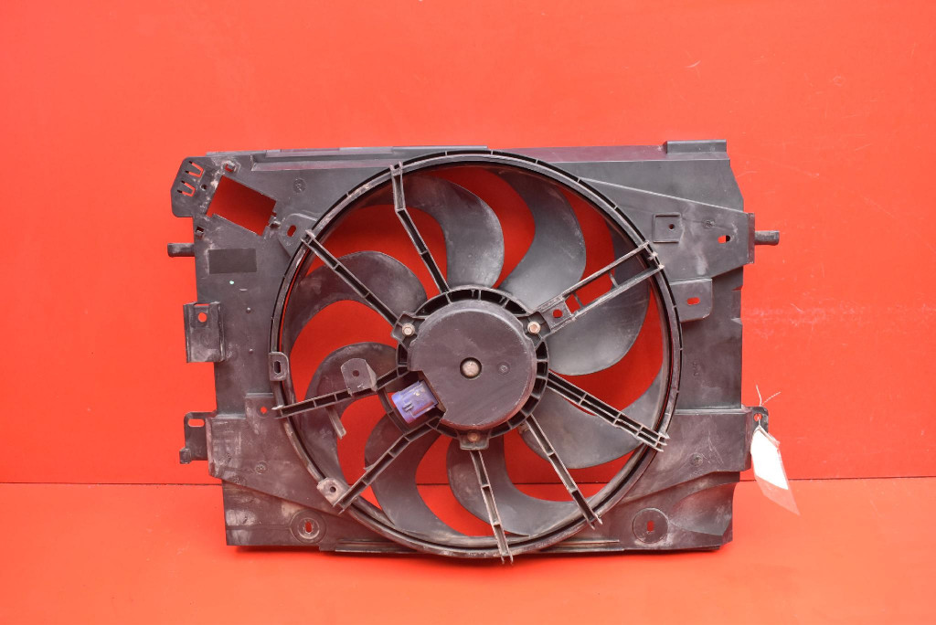 ventilátor 214816436R DACIA DOKKER 1.6 SCE 102 KM 17-21