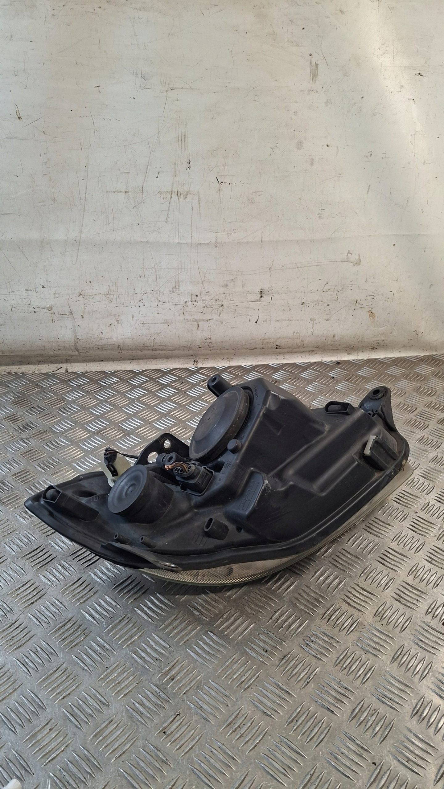 light left front SKODA FABIA II