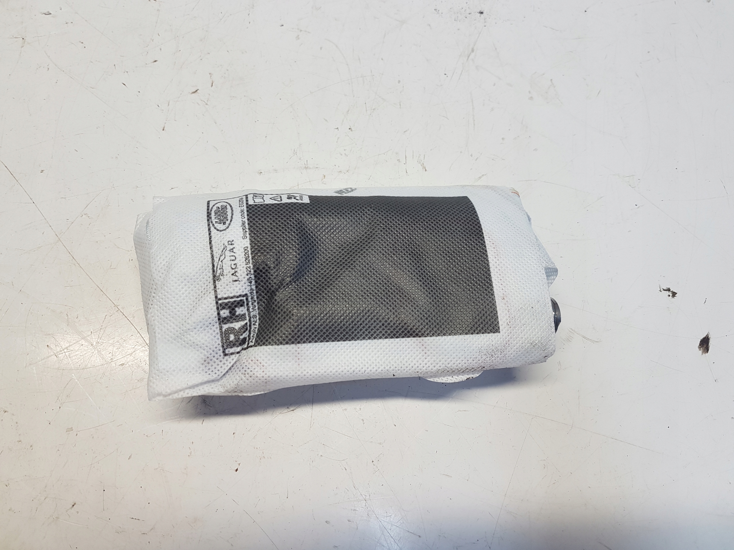 BJ32-611D32-AC - DISCOVERY SPORT L550 подушка сиденья правая подушка безопасности