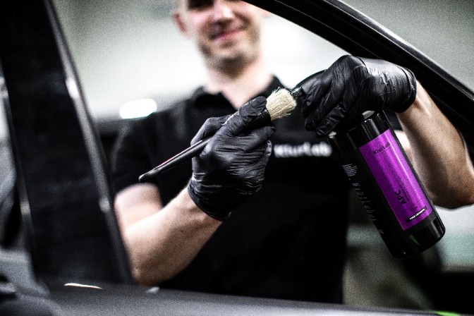 Uniwersalny Środek Czyszczący Do Mycia Samochodu Kiurlab APC 1L Producent Kiurlab