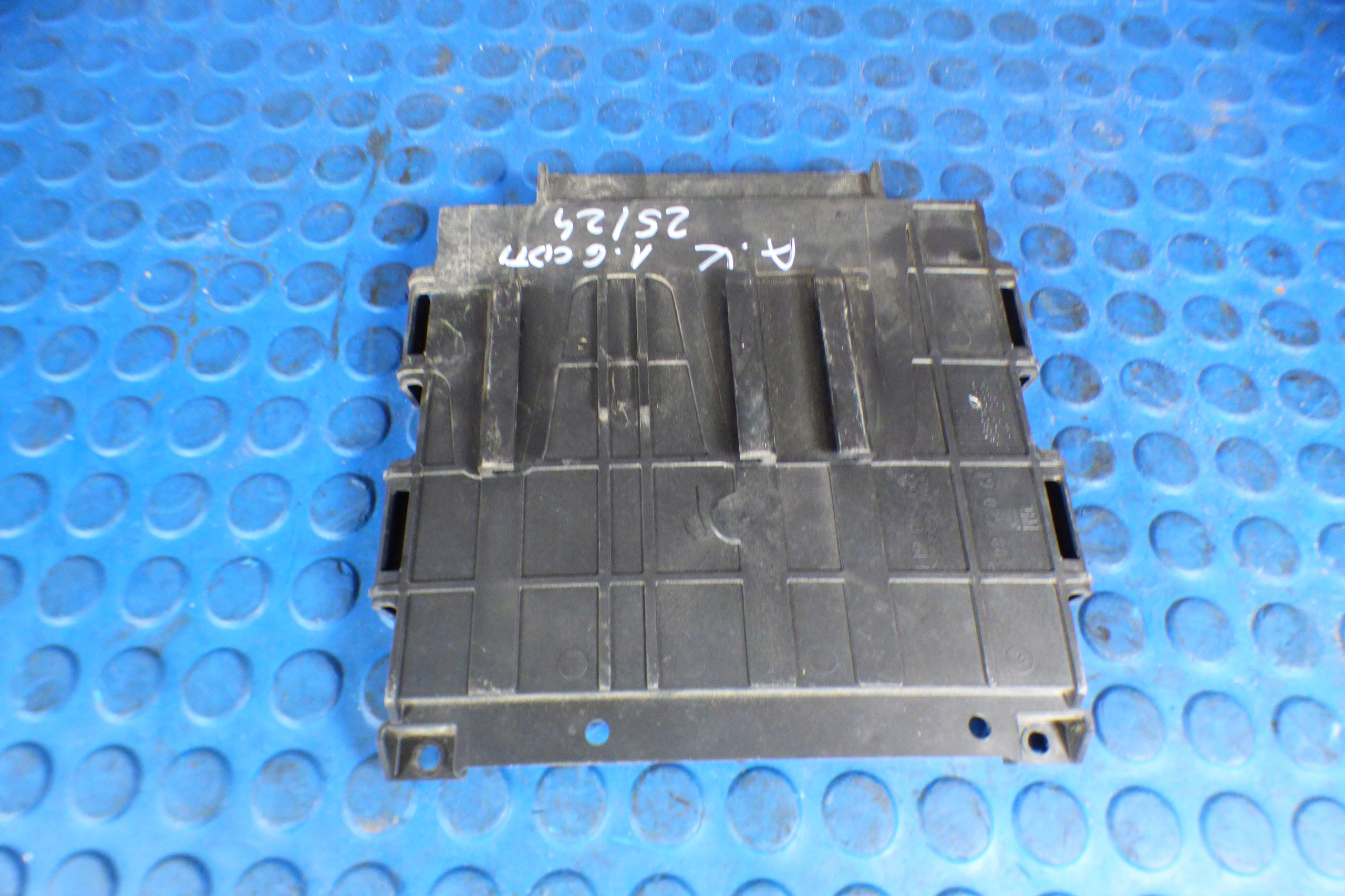 obal komputera 39025864 OPEL ASTRA K V