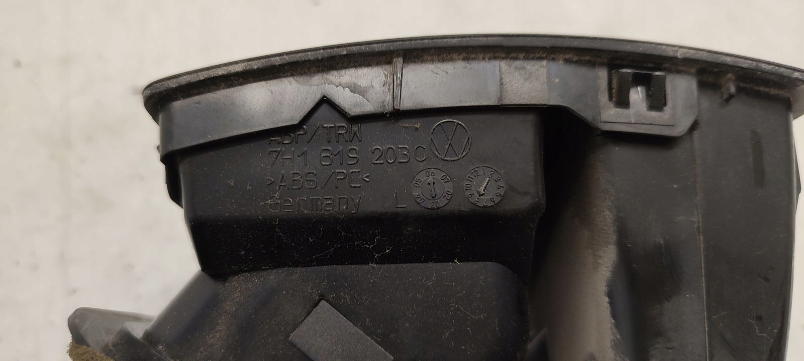 grid air conditioning devices left VW T5