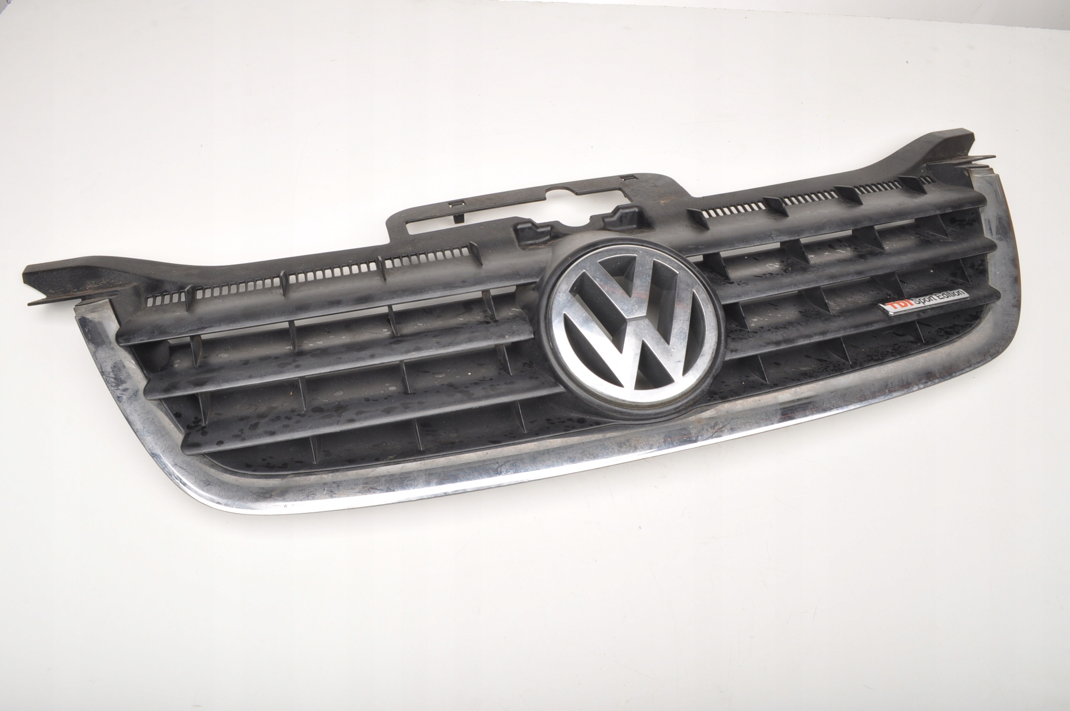 TOURAN ATRAPA GRILL TDI SPORT EDITION 1T0853651