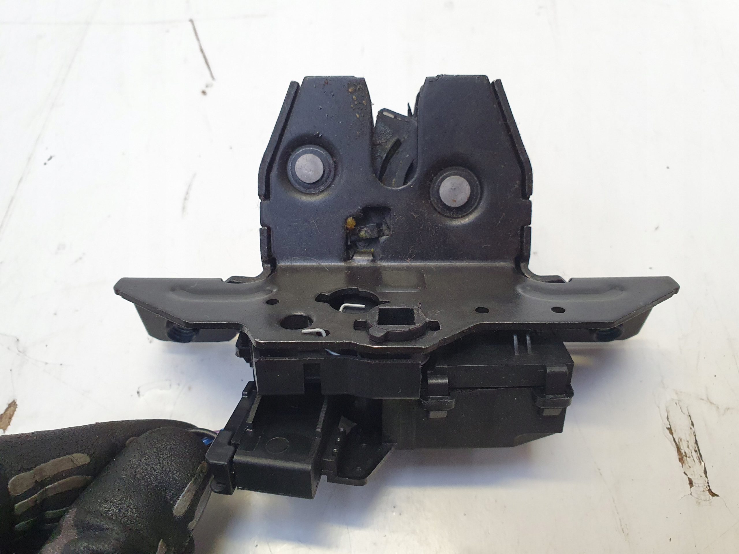 OPEL ASTRA K KOMBI lock bonnet boot