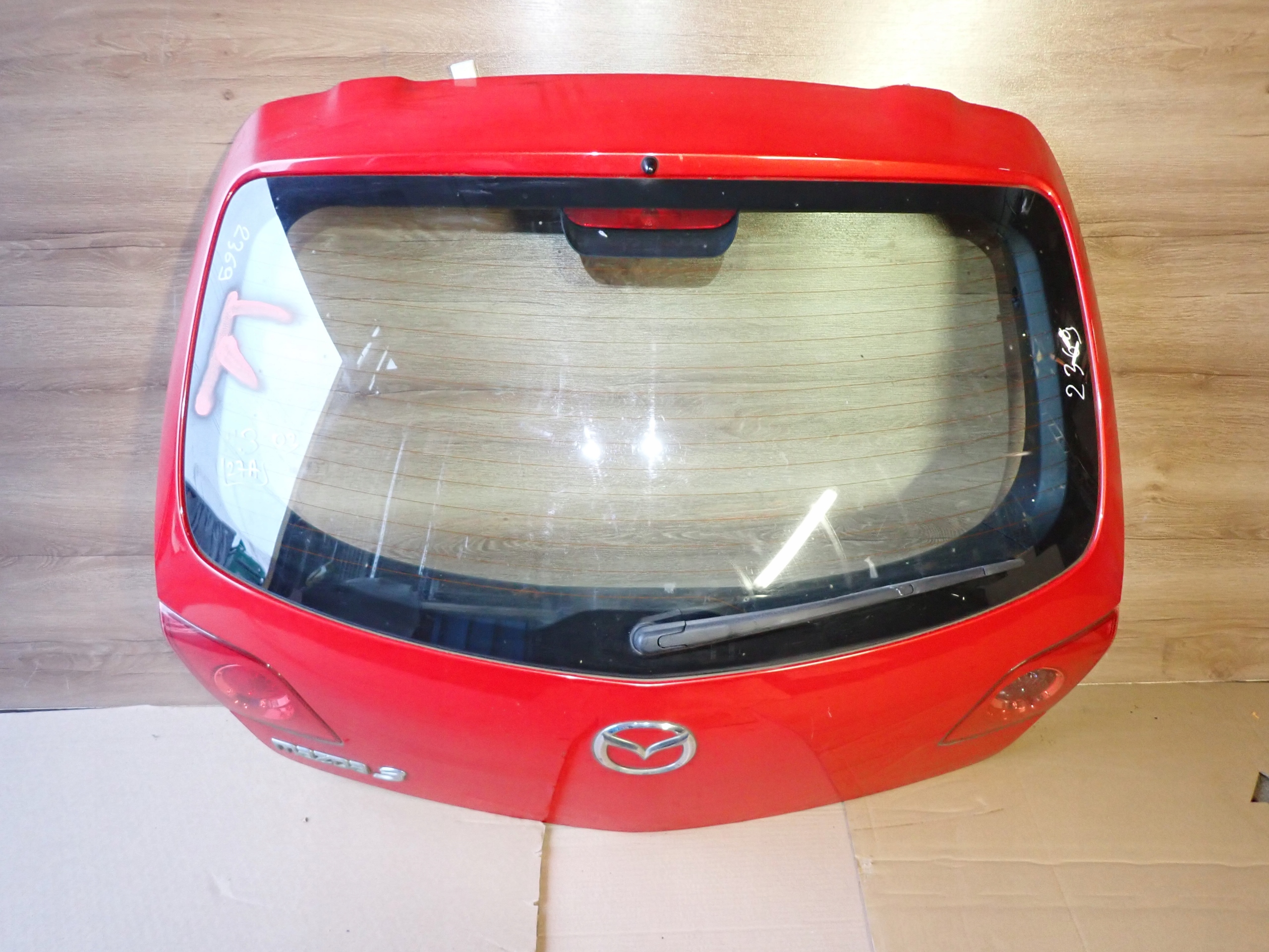 MAZDA3 MAZDA 3 BK 03-08 КРЫШКА БАГАЖНИКА СО СТЕКЛОМ