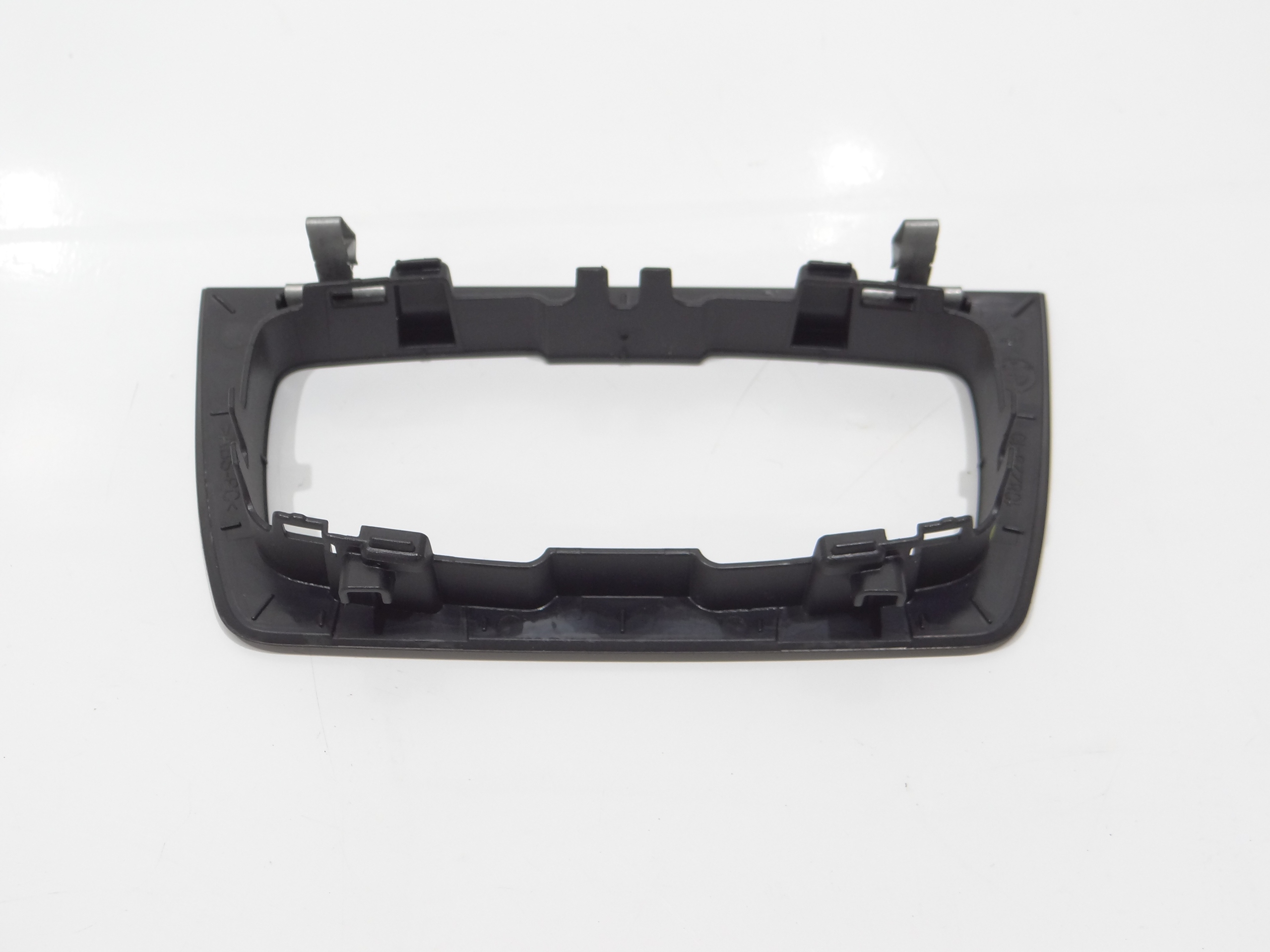 rahmen PANELU WLACZNIKA leuchten BMW F31 LCI 9218531