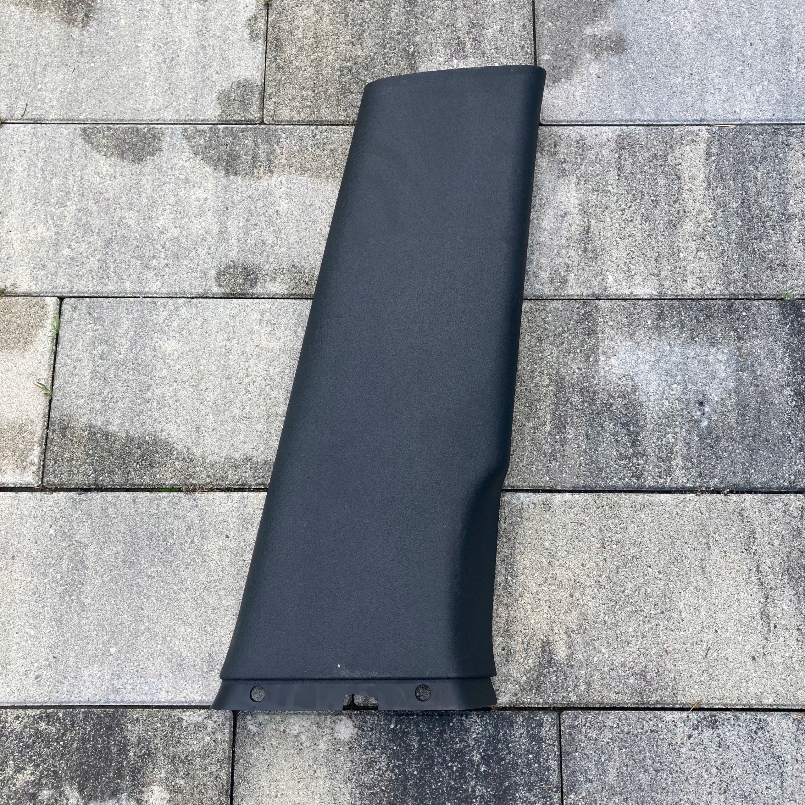 AUDI A3 SPORTBACK OSŁONA SŁUPKA B PRAWA