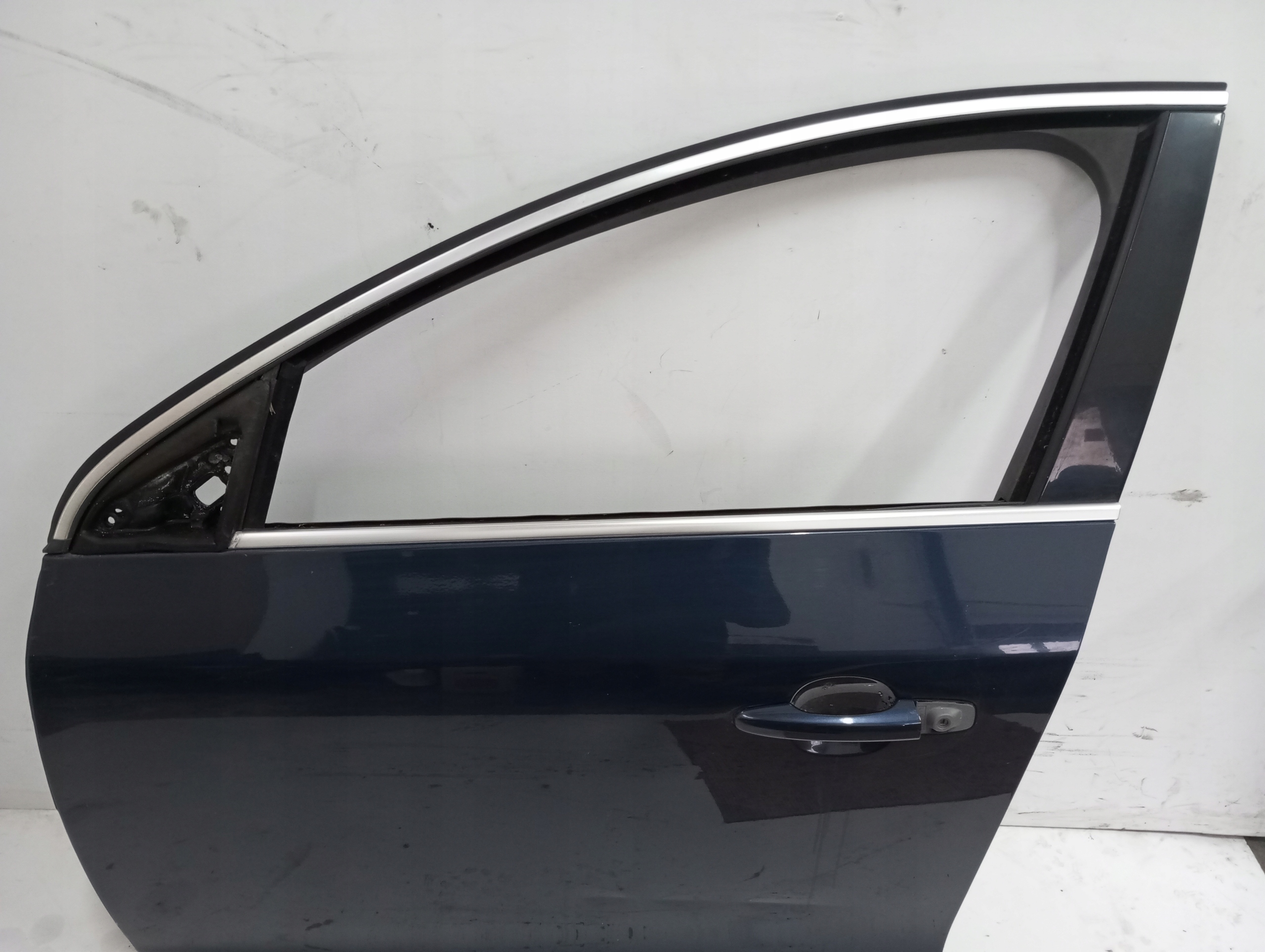 door left front VOLVO V60 11R ANGLIK
