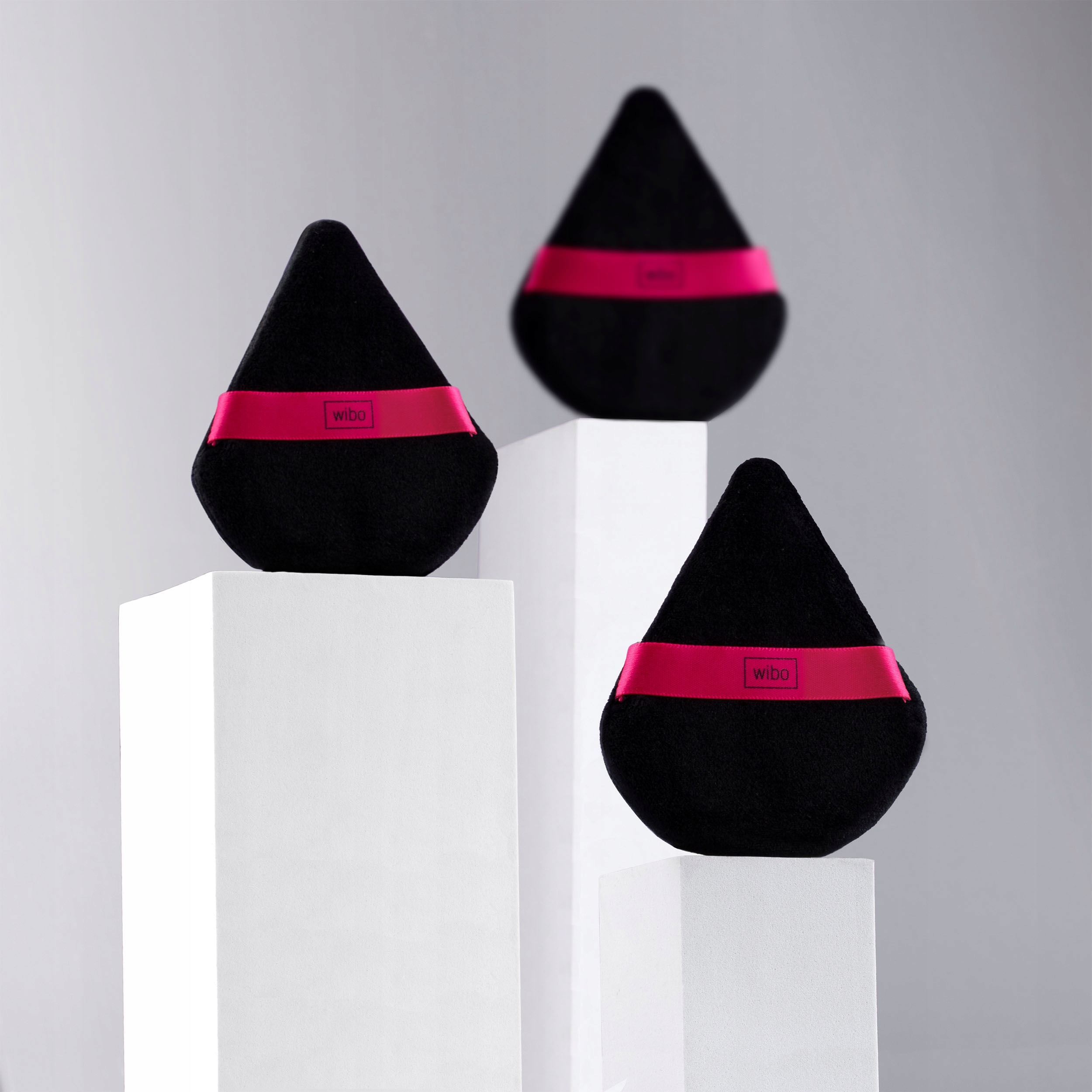 WIBO puszek Triangle Powder Puff Marka Wibo