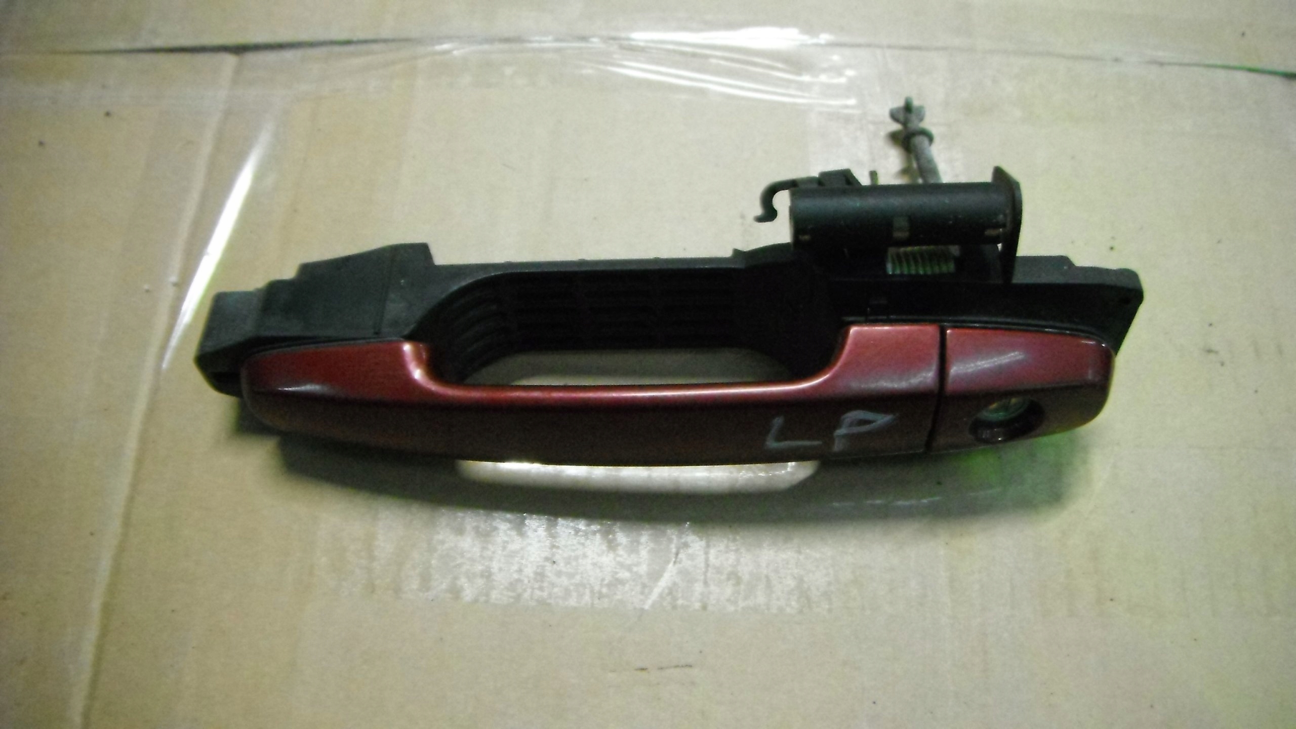 TOYOTA AVENSIS T25 KLAMKA ZEWNĘTRZNA LEWA PRZEDNIA