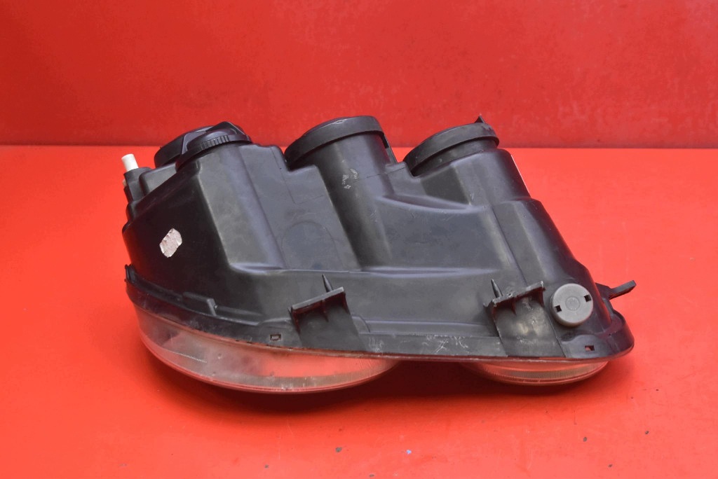 REFLEKTOR left light front EU 89306830 VW POLO 4 IV 9N 01-05