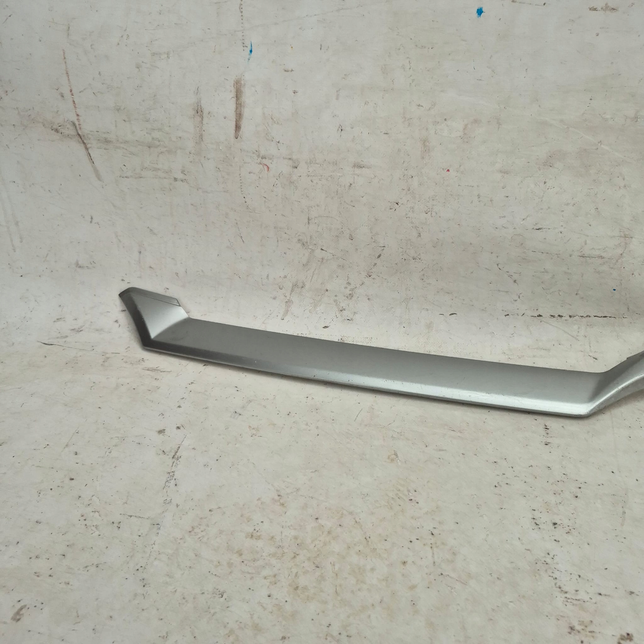 CITROEN JUMPY 12- moulding GRILLA EMBLEMAT grille 13051723