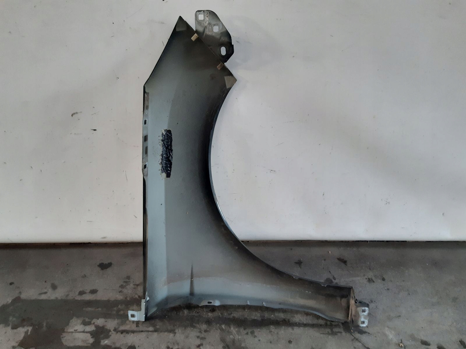 fender left front front Ford Focus MK3 kombi FB