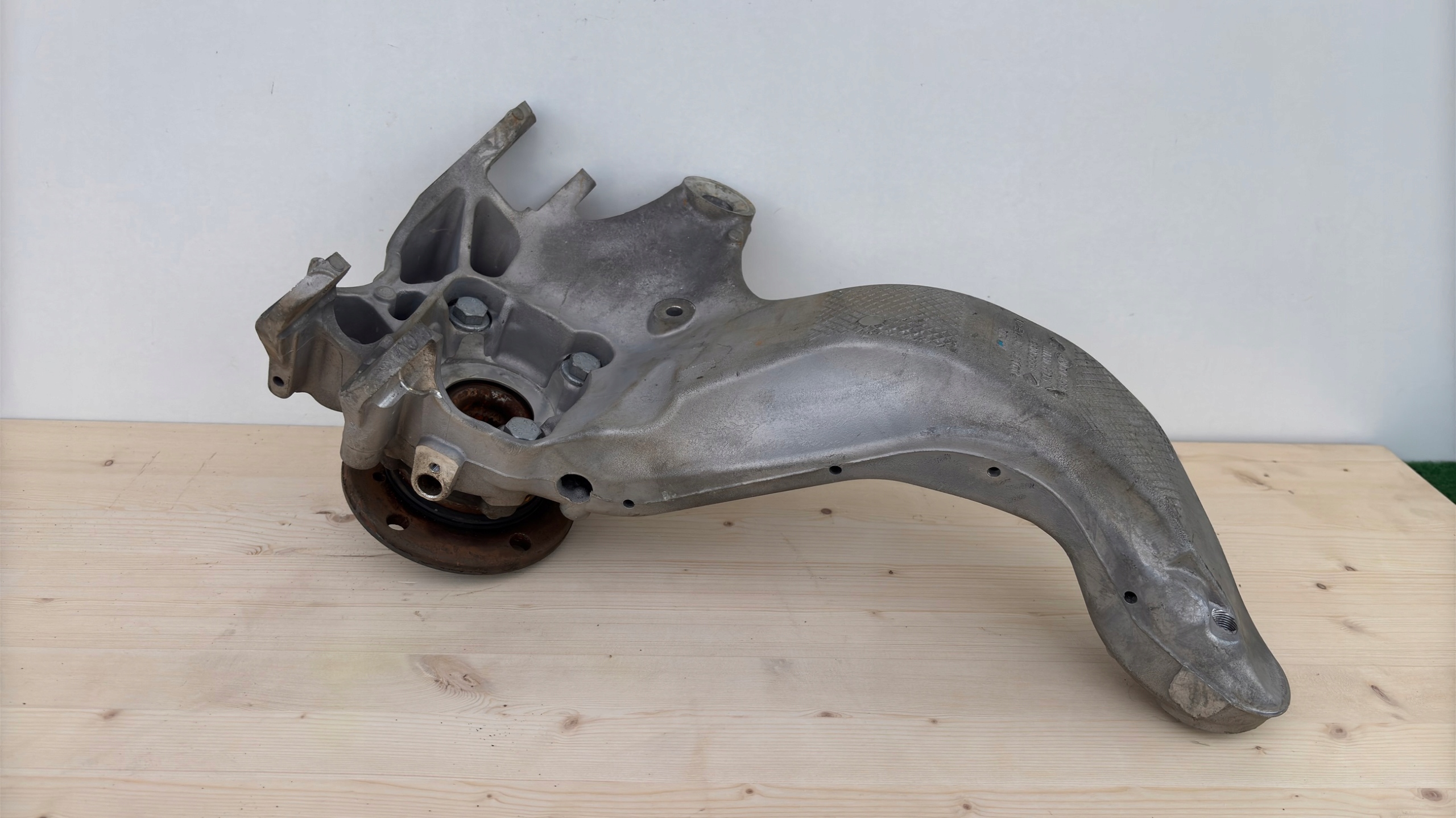 MINI COOPER R60 R61 ČAPU RAMENO PRAVÝ ZADOK 9805658 K79/073
